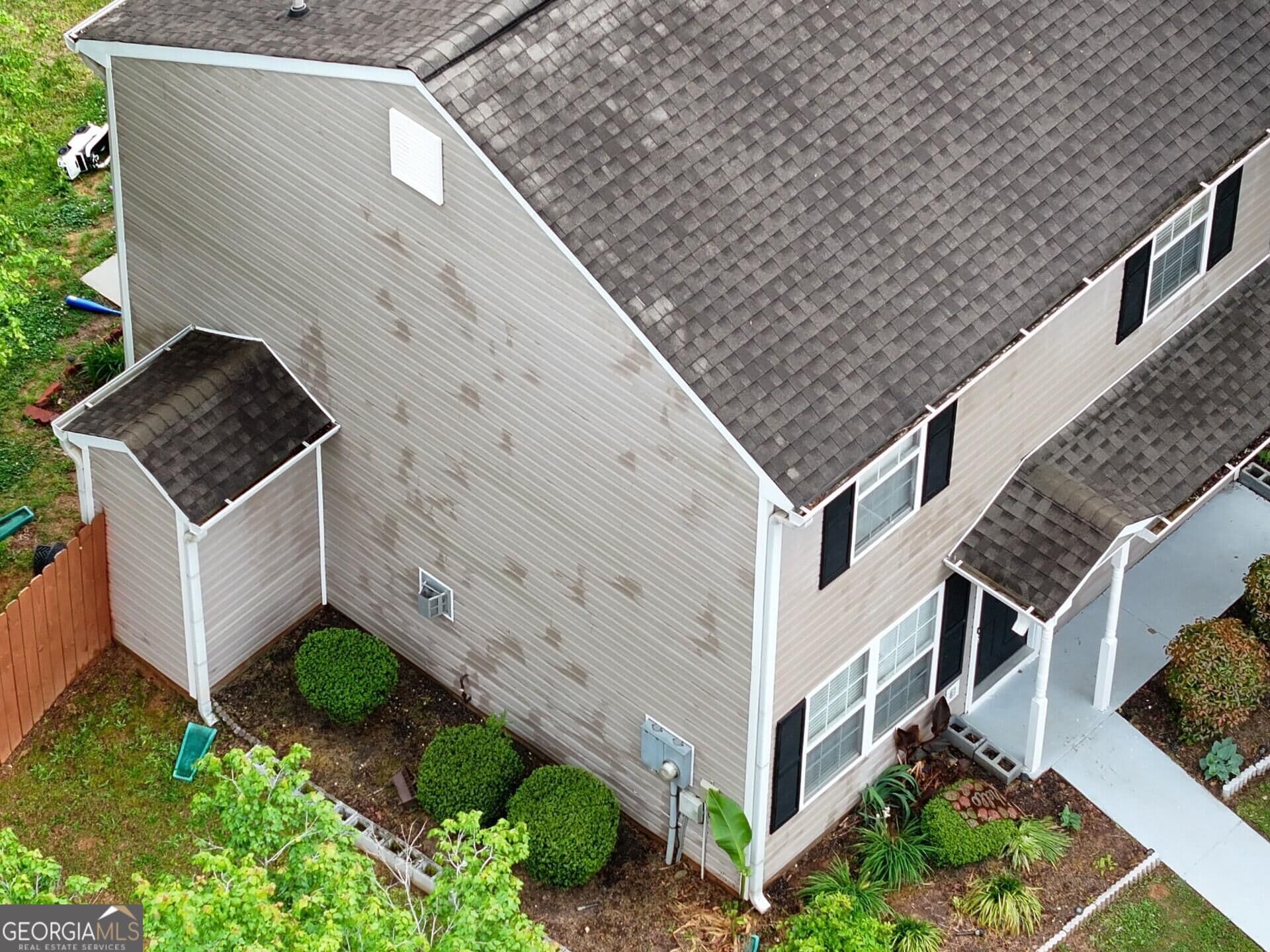 2 bedroom, 2 bathroom, 1,151 sq ft townhouse for sale at 338 Goldenrod Drive, Stockbridge, GA 30281