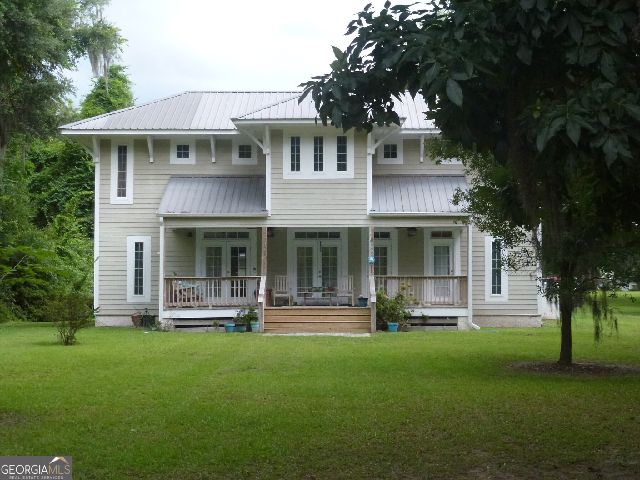 3 bedroom, 3 bathroom, 1,790 sq ft single family residence for sale at 185 Sir Edward Teach Road, Midway, GA 31320