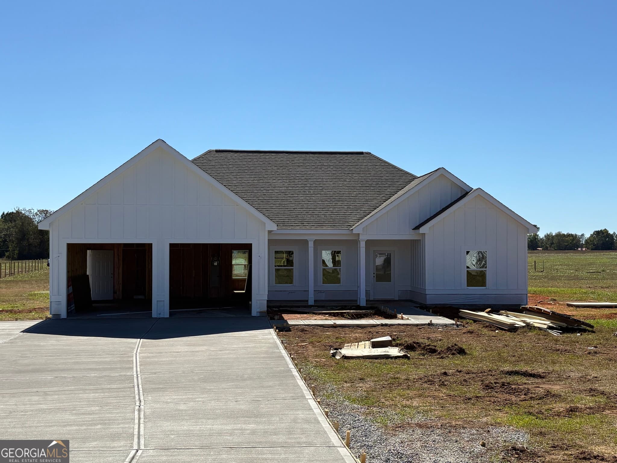 3 bedroom, 2 bathroom, 1,600 sq ft single family residence for sale at 363 Black Springs Road, Milledgeville, GA 31061