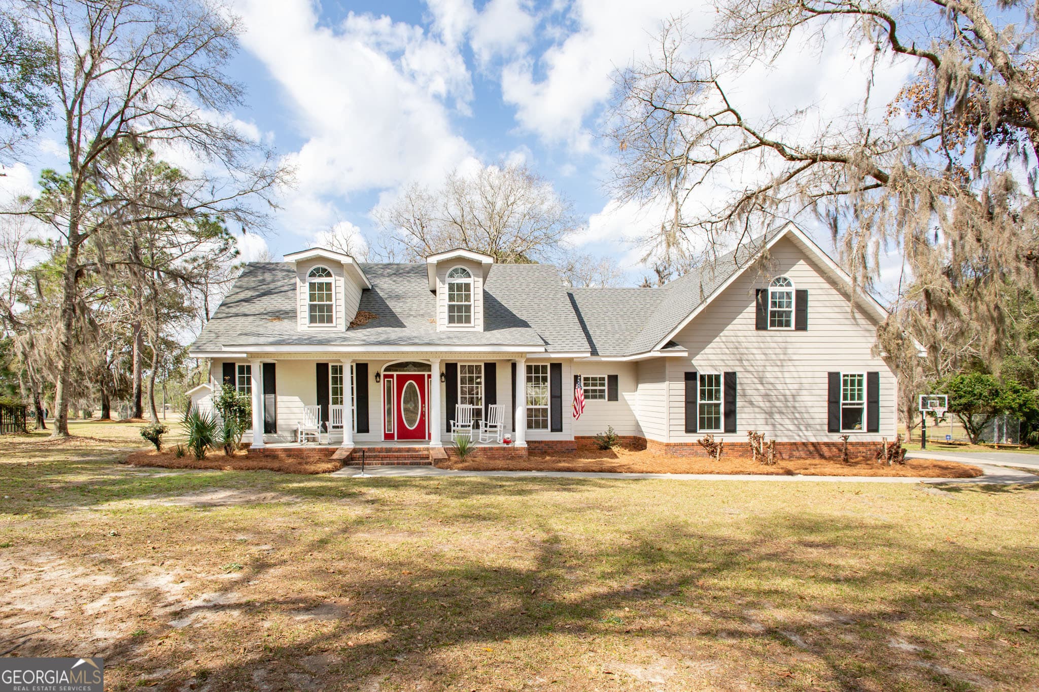 3 bedroom, 2 bathroom, 2,134 sq ft single family residence sold at 4015 Redstone Circle, Blackshear, GA 31516
