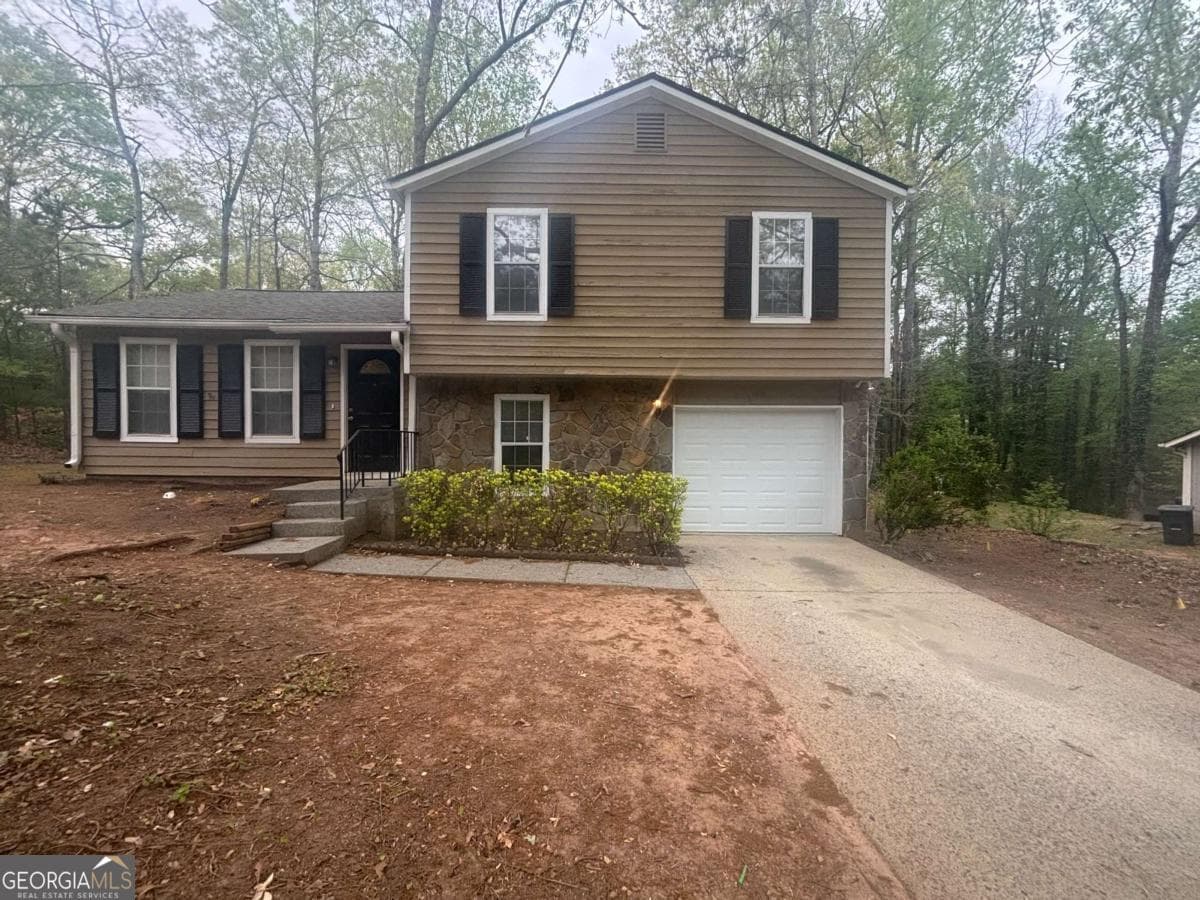 3 bedroom, 2 bathroom, 1,344 sq ft single family residence sold at 883 Greenhedge Drive, Stone Mountain, GA 30088