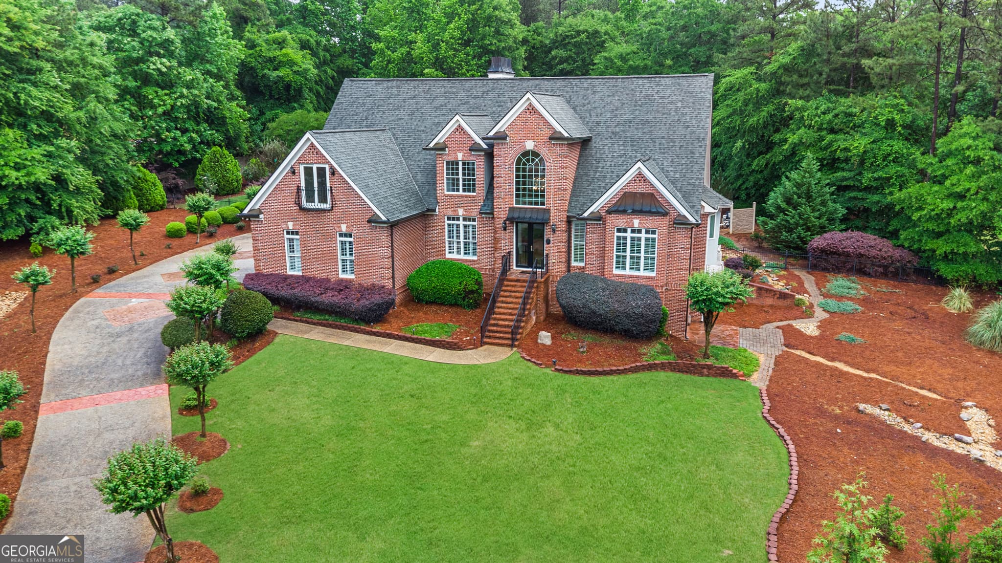 5 bedroom, 5.5 bathroom, 6,883 sq ft single family residence sold at 1001 Laurel Ridge Drive, Mcdonough, GA 30252