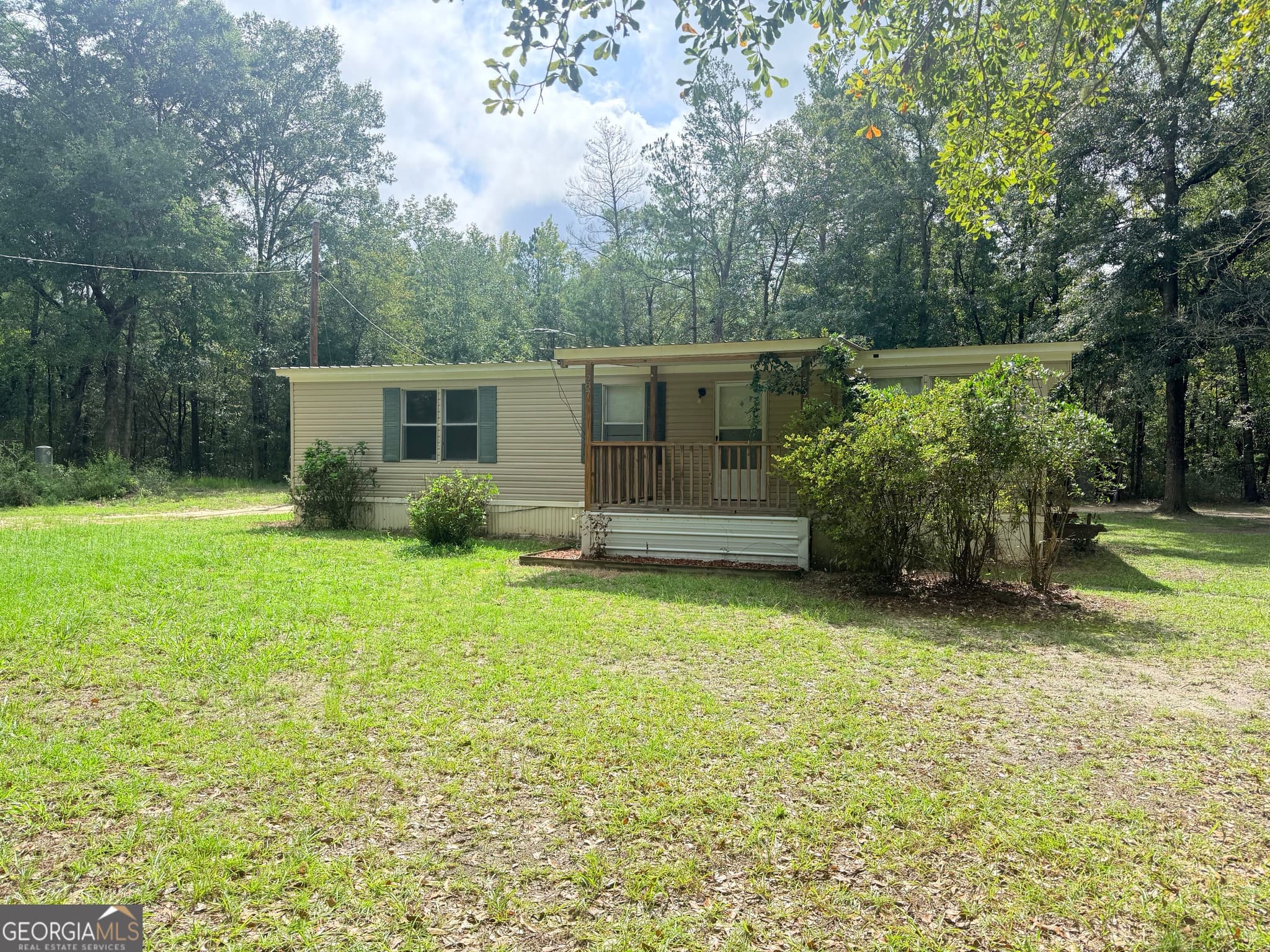 3 bedroom, 2 bathroom manufactured home,single family residence under contract at 587 Kendricks Road, Brooklet, GA 30415