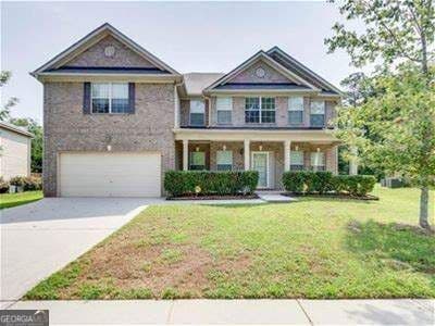 5 bedroom, 4 bathroom, 4,112 sq ft single family residence for sale at 220 Allegrini Drive, Atlanta, GA 30349