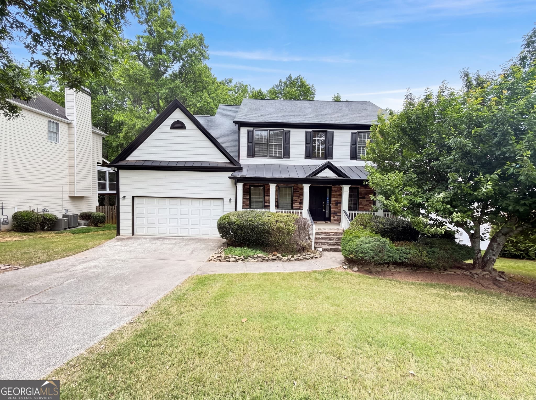 5 bedroom, 3 bathroom, 2,568 sq ft single family residence sold at 2945 Highland Pass, Alpharetta, GA 30004