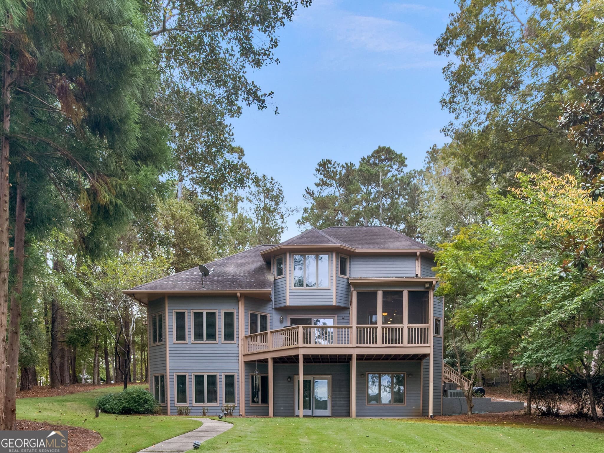 3 bedroom, 2.5 bathroom, 4,145 sq ft single family residence for sale at 117 N Rand Court, Eatonton, GA 31024