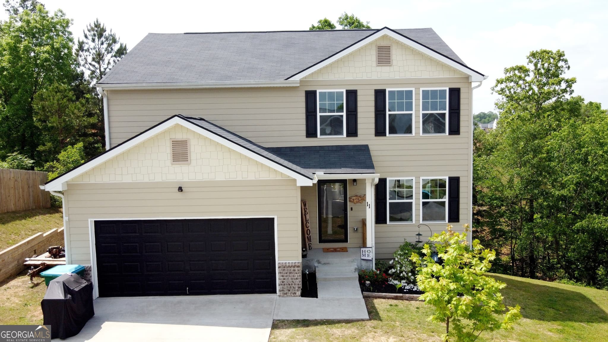 5 bedroom, 3 bathroom, 2,212 sq ft single family residence sold at 11 Plymouth Court, Kingston, GA 30145