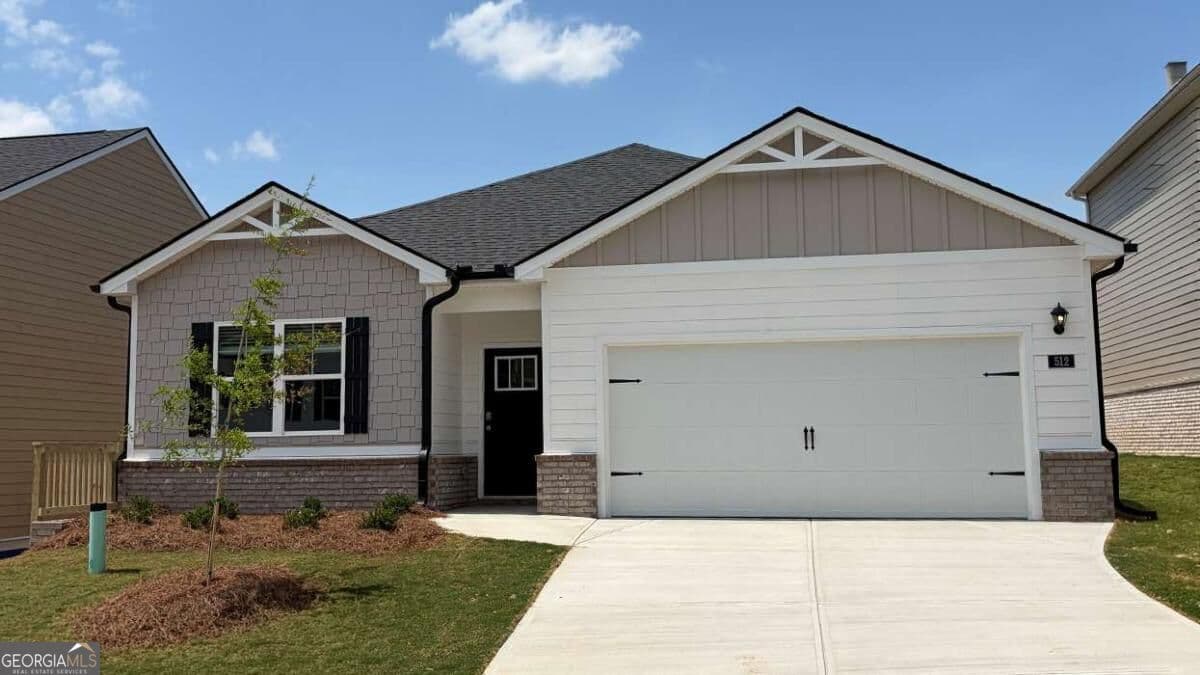4 bedroom, 2 bathroom single family residence for sale at 138 White Spruce Way, Newnan, GA 30265