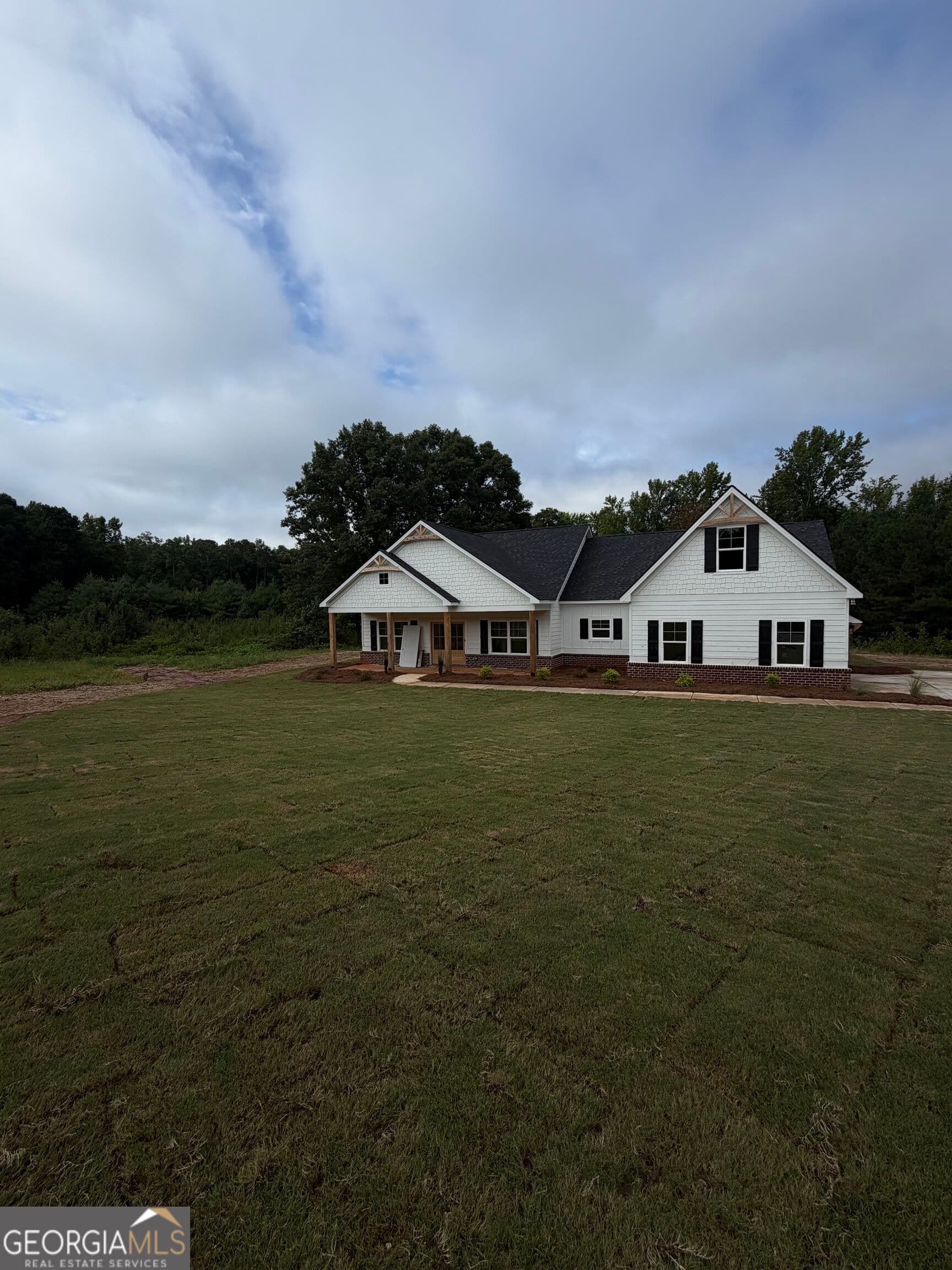4 bedroom, 3.5 bathroom, 2,432 sq ft single family residence for sale at 149 Twin Oaks Drive, Hampton, GA 30228