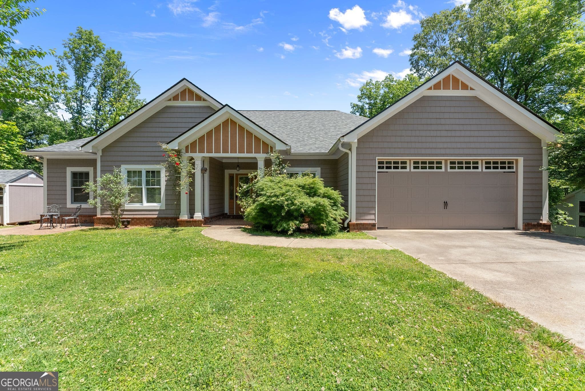 3 bedroom, 3 bathroom, 3,600 sq ft single family residence sold at 771 Calhoun Road, Dahlonega, GA 30533