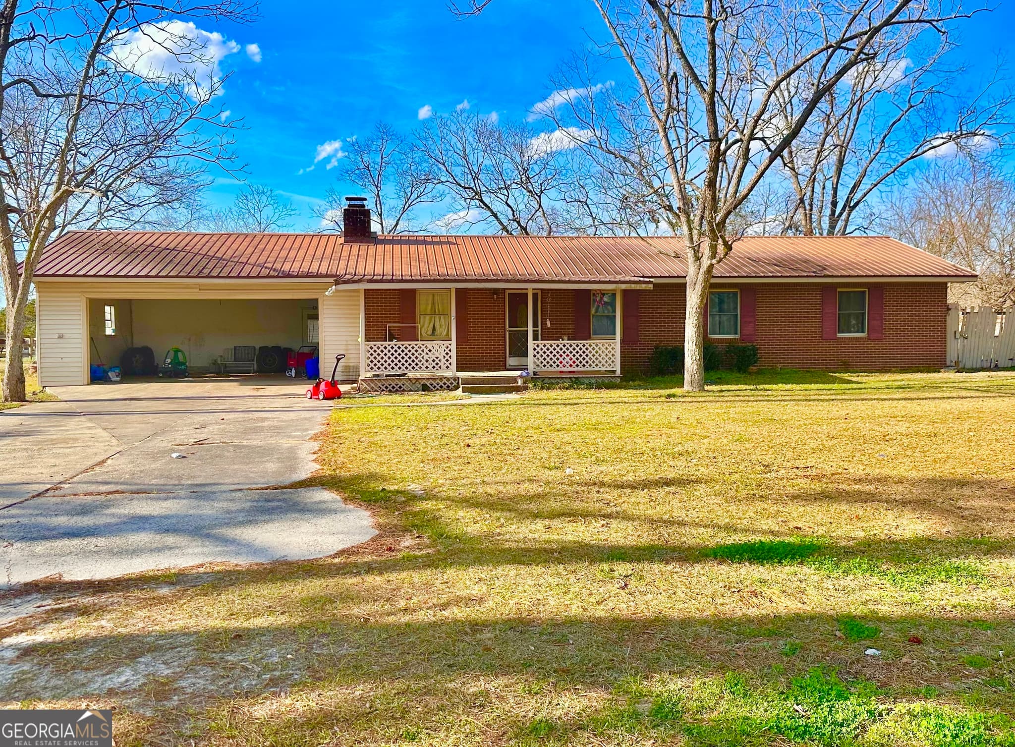 3 bedroom, 2 bathroom, 1,436 sq ft single family residence sold at 4124 West Road, Blackshear, GA 31516