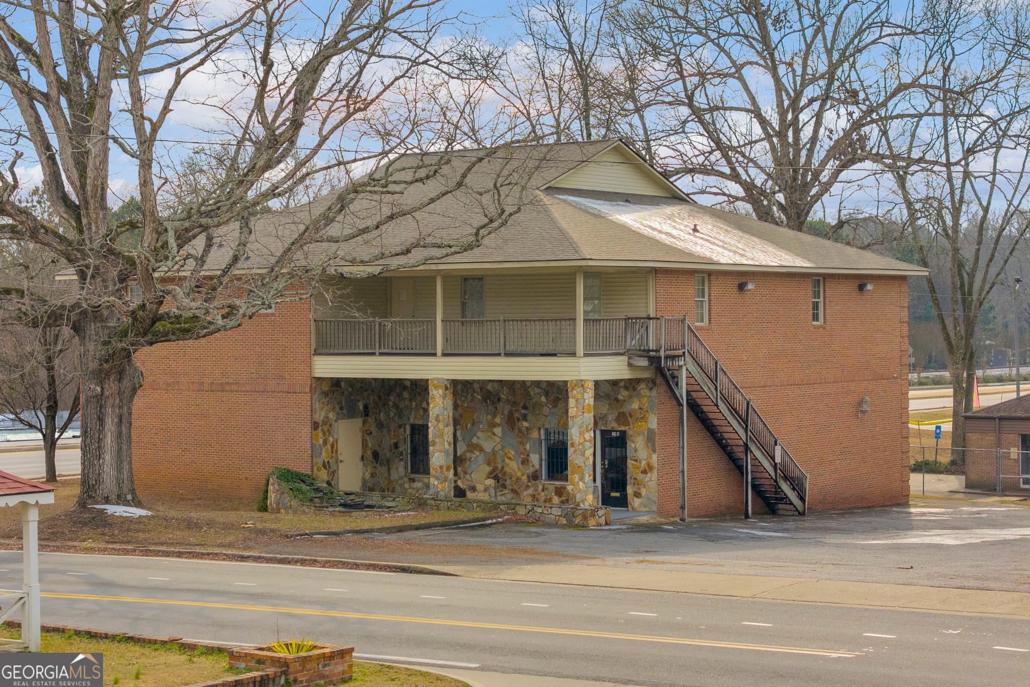 4 bedroom, 7 bathroom, 7,000 sq ft mixed use for sale at 19 Glenn Carrie, Hull, GA 30646