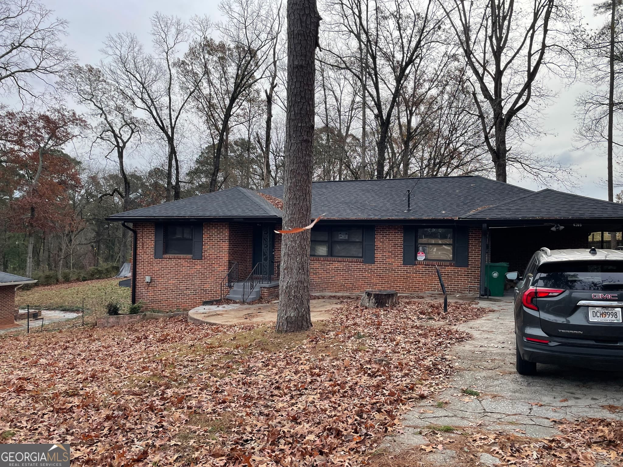 5 bedroom, 2 bathroom, 2,282 sq ft single family residence for sale at 4269 Mercer Road, Decatur, GA 30035
