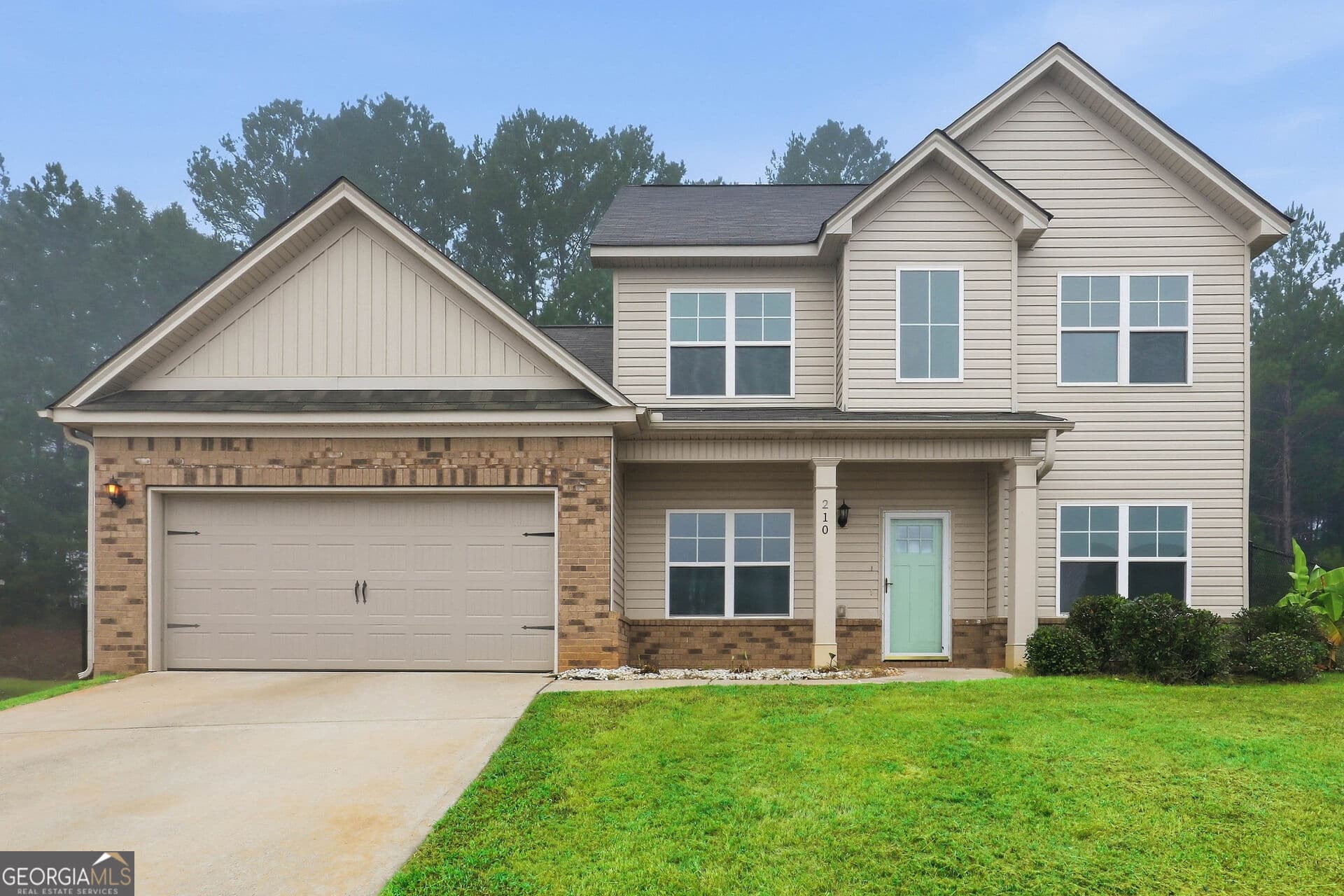 4 bedroom, 3 bathroom, 1,992 sq ft single family residence for sale at 210 Glenview Trail, Griffin, GA 30224