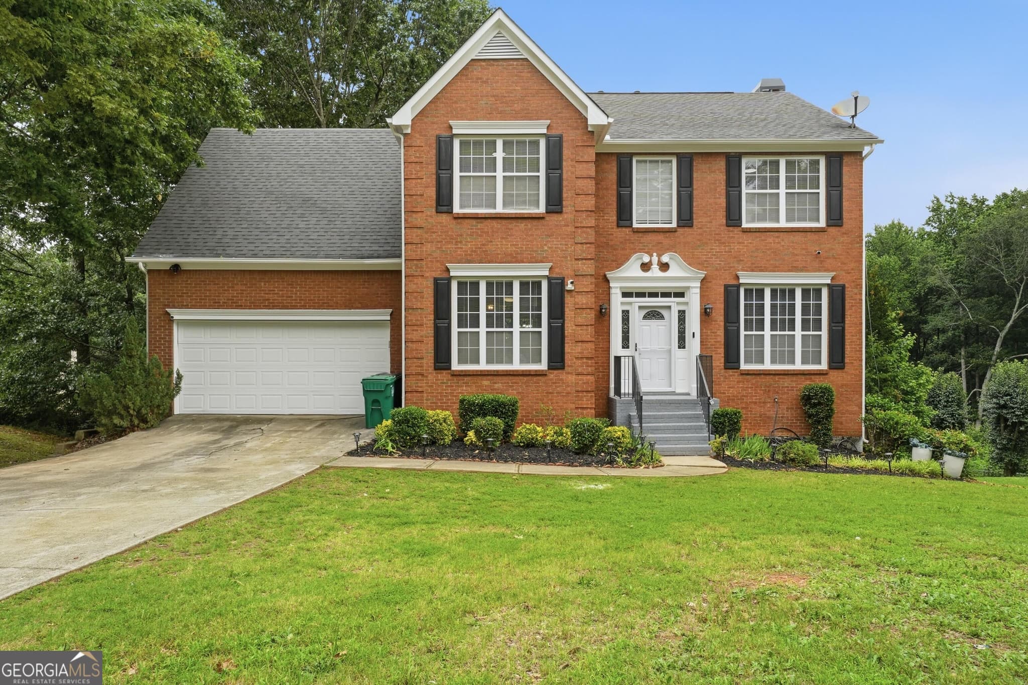 4 bedroom, 3.5 bathroom, 3,356 sq ft single family residence sold at 6894 Breeze Drive, Stone Mountain, GA 30087