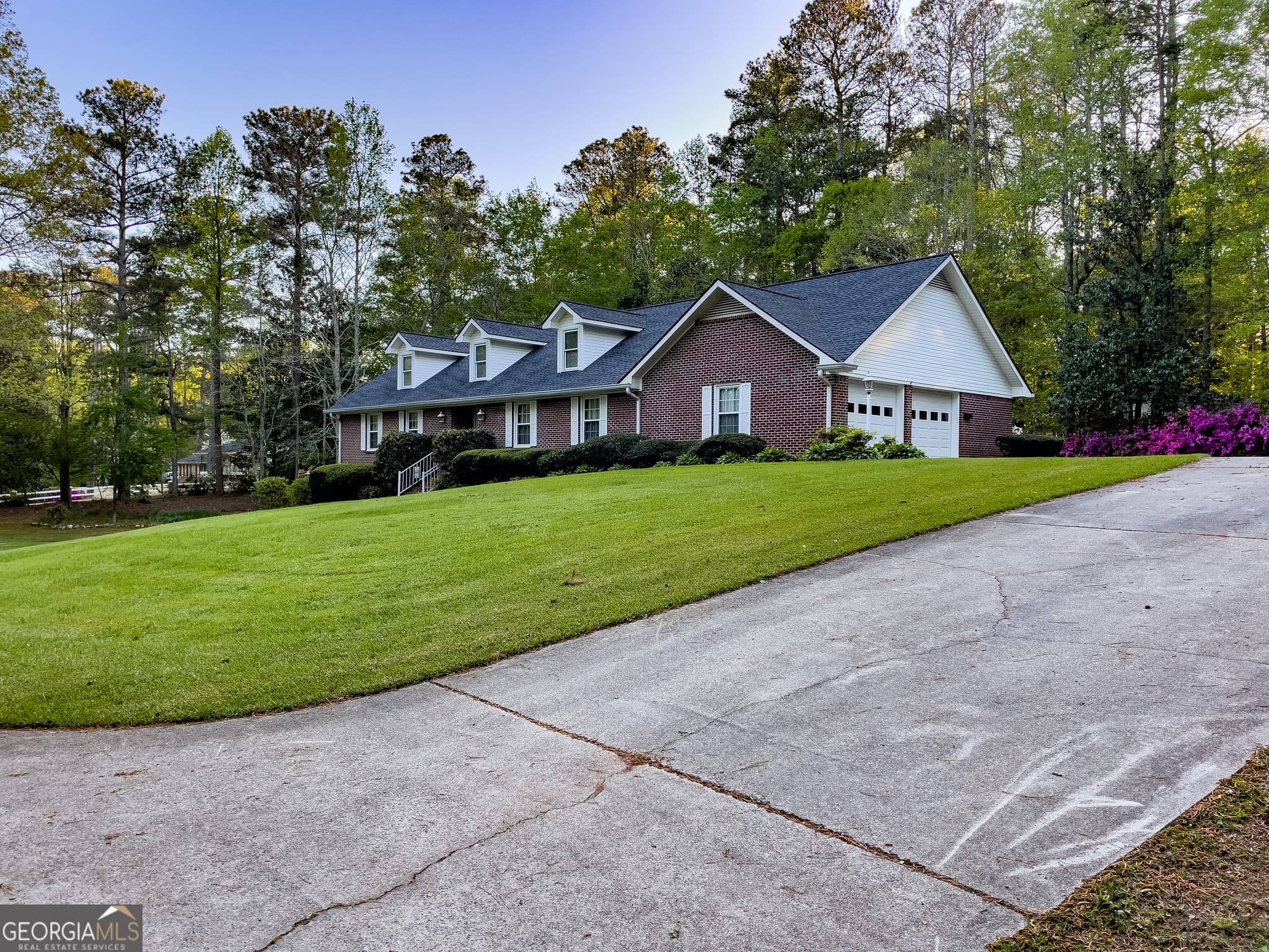 3 bedroom, 2.5 bathroom, 2,094 sq ft single family residence sold at 330 Dixie Avenue, Bremen, GA 30110