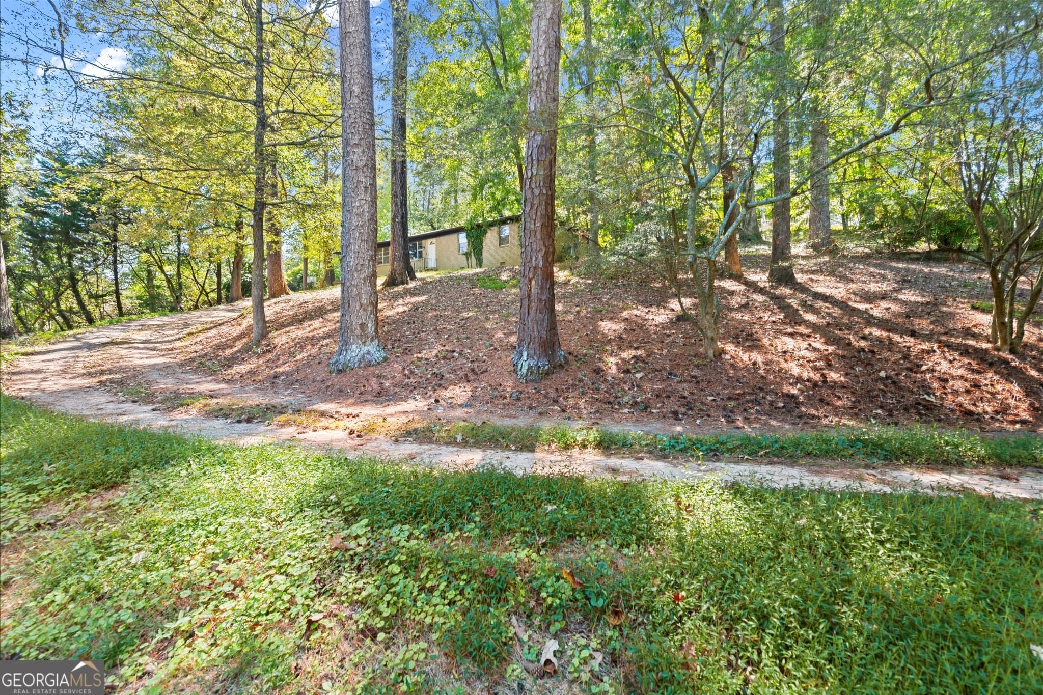2 bedroom, 3 bathroom single family residence for sale at 9705 Coleman Road, Roswell, GA 30075