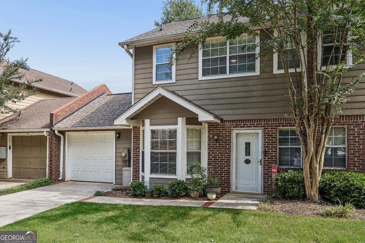 2 bedroom, 2.5 bathroom, 1,246 sq ft townhouse for sale at 111 Franklin Court, Decatur, GA 30030