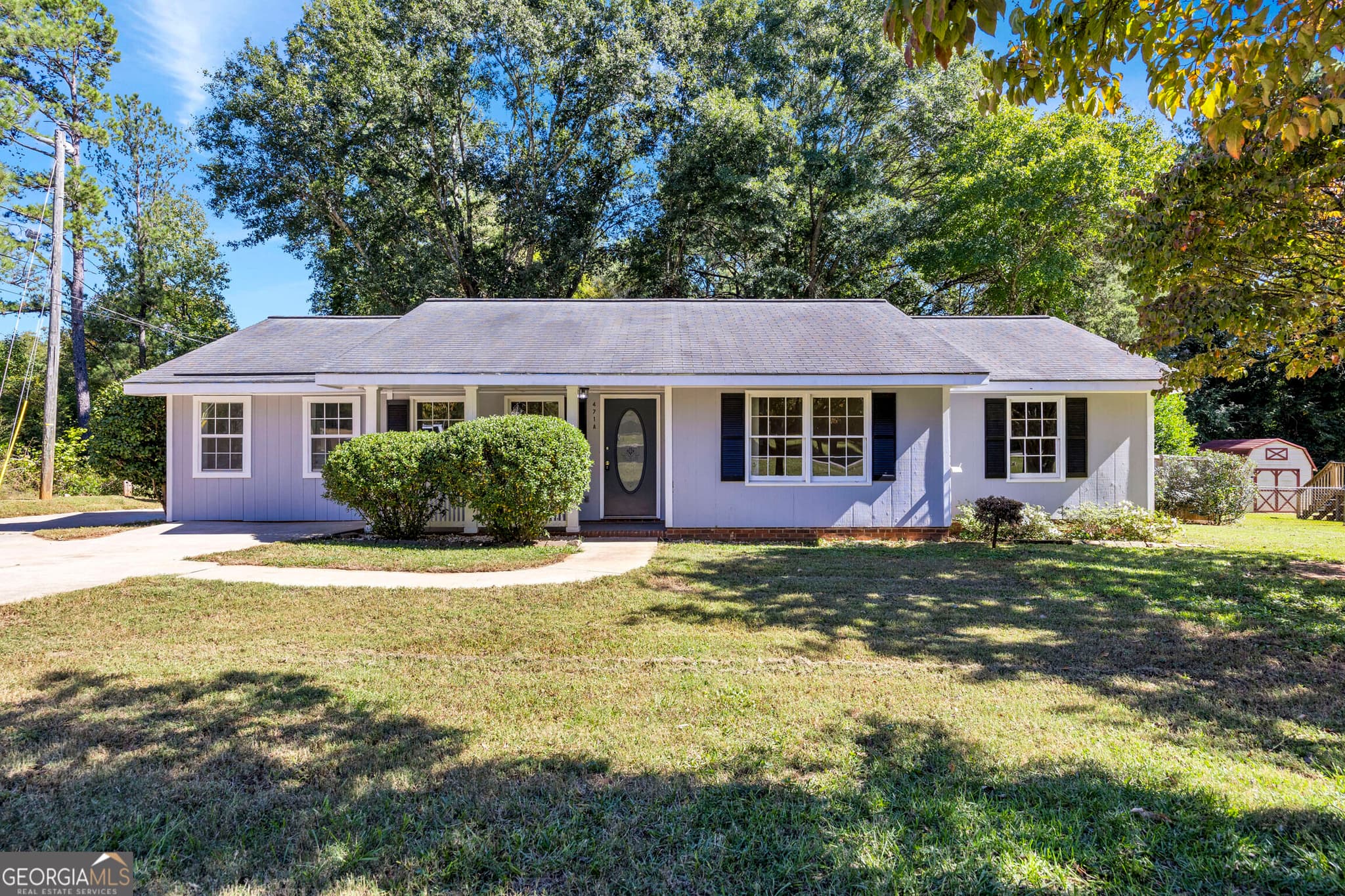 3 bedroom, 1 bathroom, 1,375 sq ft single family residence for sale at 471 Womack Road, Covington, GA 30016