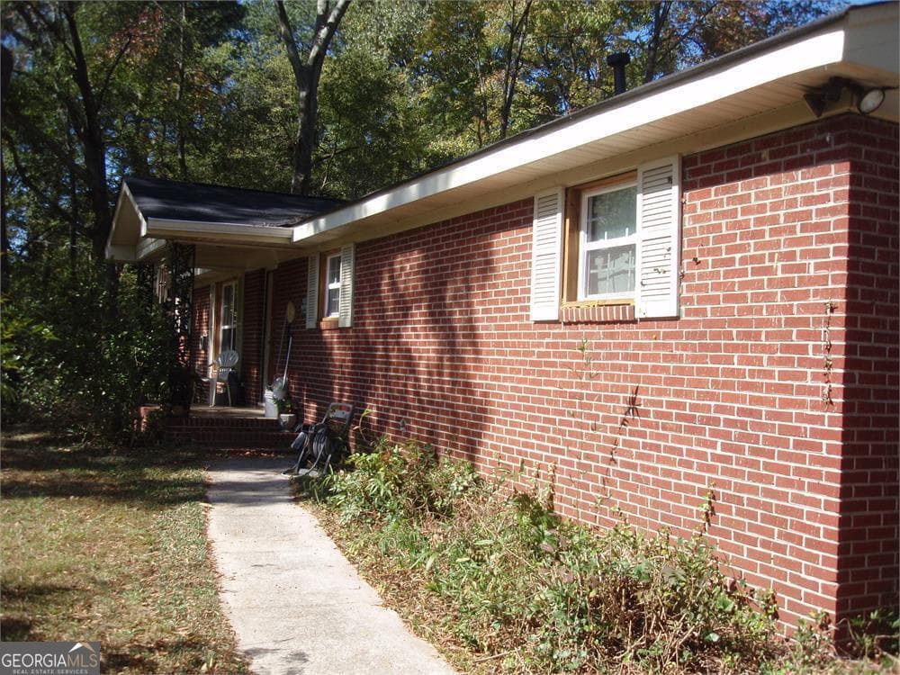 4 bedroom, 3 bathroom, 1,420 sq ft single family residence sold at 4 Garrard Avenue, Rome, GA 30165