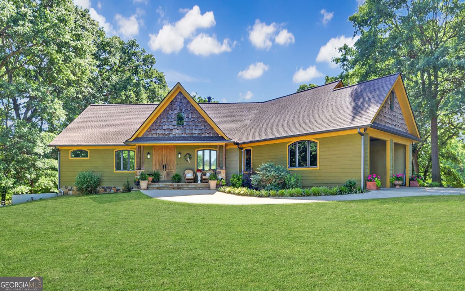 5 bedroom, 4.5 bathroom, 4,764 sq ft single family residence sold at 1320 Burroughs Road, Lavonia, GA 30553