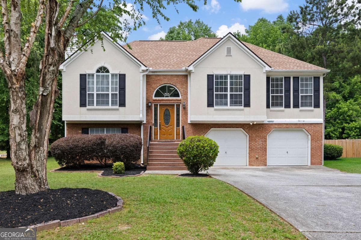 5 bedroom, 3 bathroom, 2,570 sq ft single family residence sold at 1476 Bellemeade Farms Road, Marietta, GA 30008