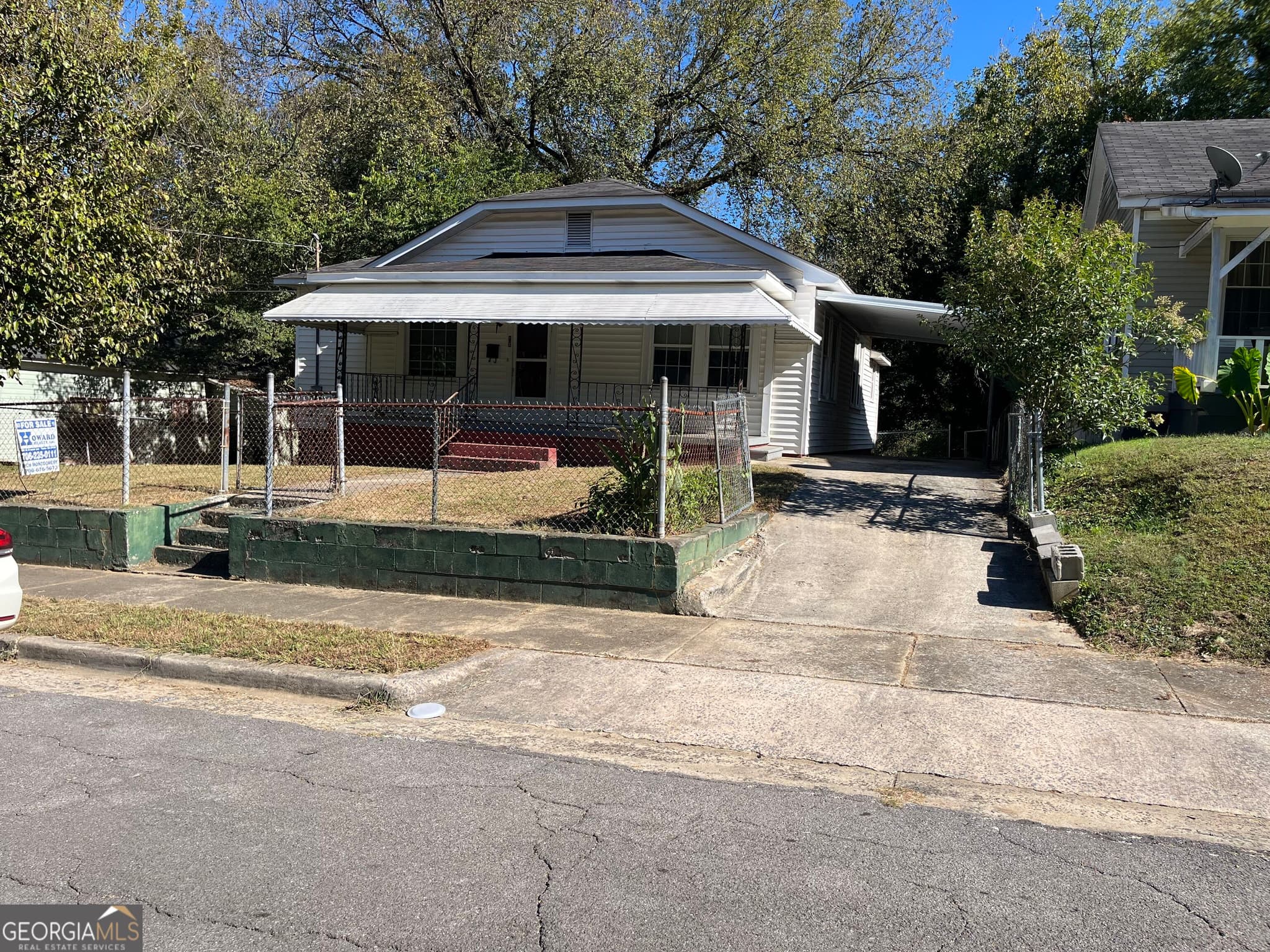 2 bedroom, 1 bathroom, 1,194 sq ft single family residence for sale at 16 Blanche Avenue, Rome, GA 30161