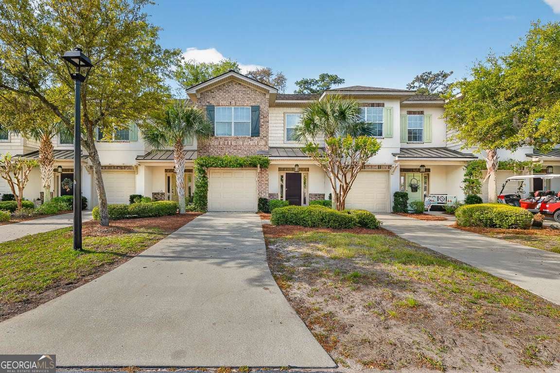 3 bedroom, 2.5 bathroom, 1,772 sq ft townhouse sold at 1405 Reserve Court, St. Simons, GA 31522