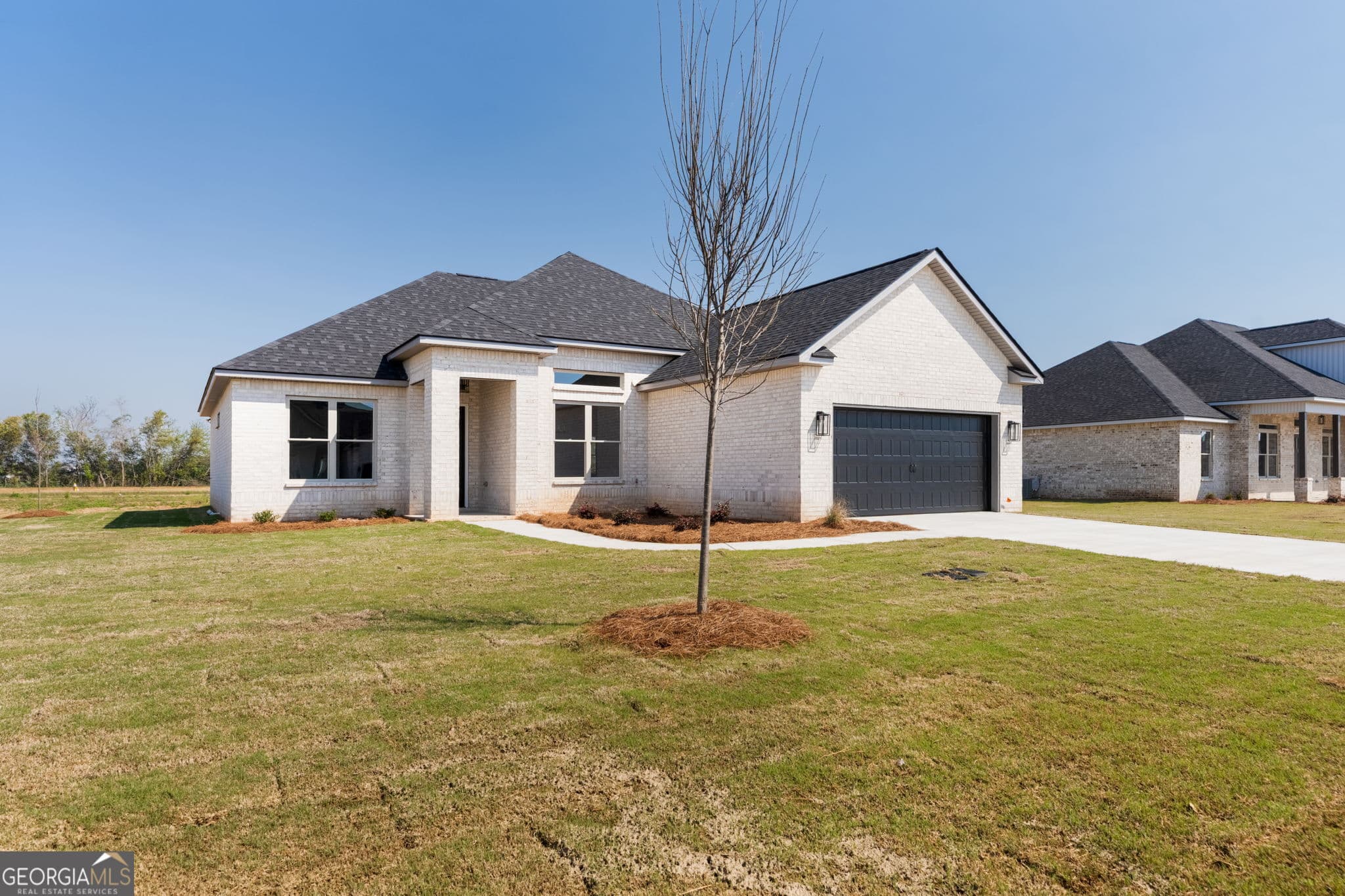 3 bedroom, 2 bathroom, 2,003 sq ft single family residence for sale at 207 Farmland Circle, Perry, GA 31069