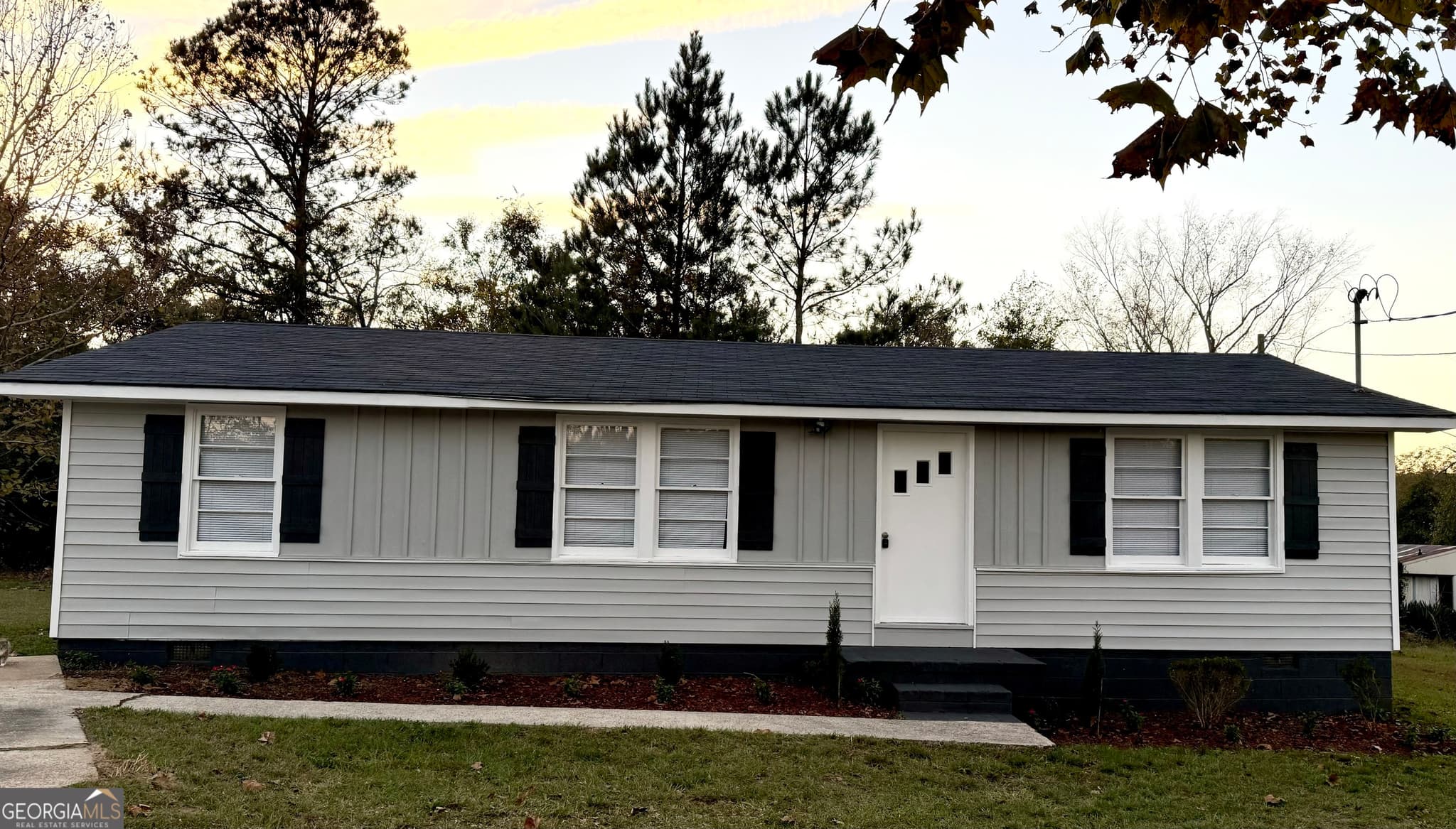 3 bedroom, 1.5 bathroom, 1,056 sq ft single family residence sold at 4192 Halcyondale Road, Sylvania, GA 30467