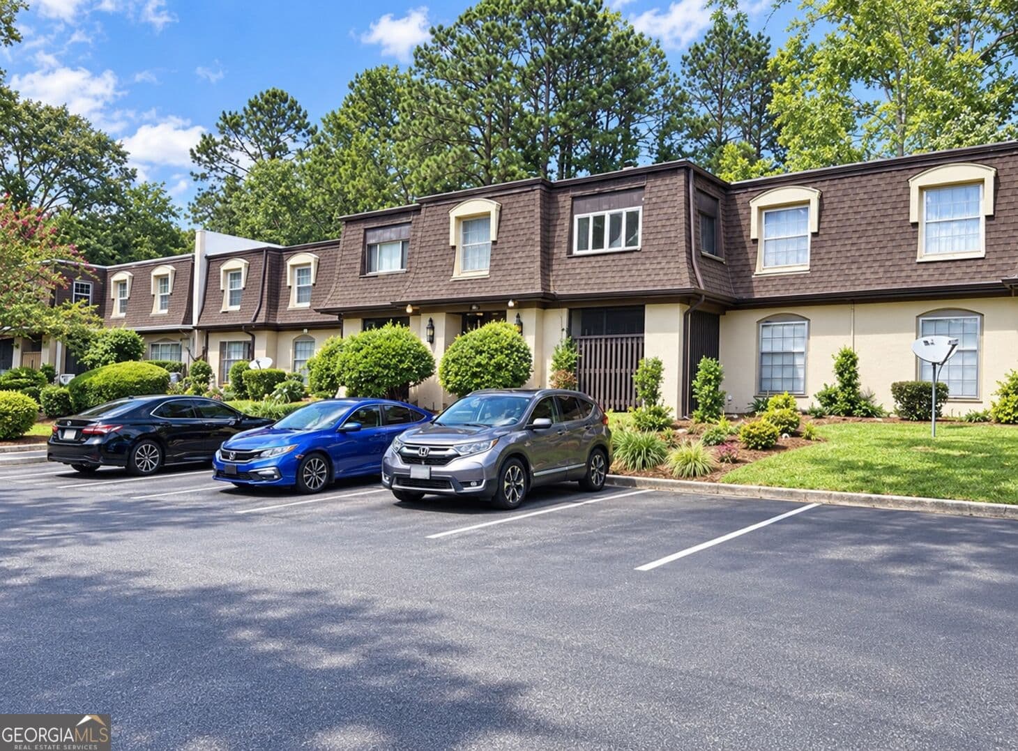 2 bedroom, 2 bathroom, 1,600 sq ft condominium for sale at 2972 Parc Lorraine, Lithonia, GA 30038