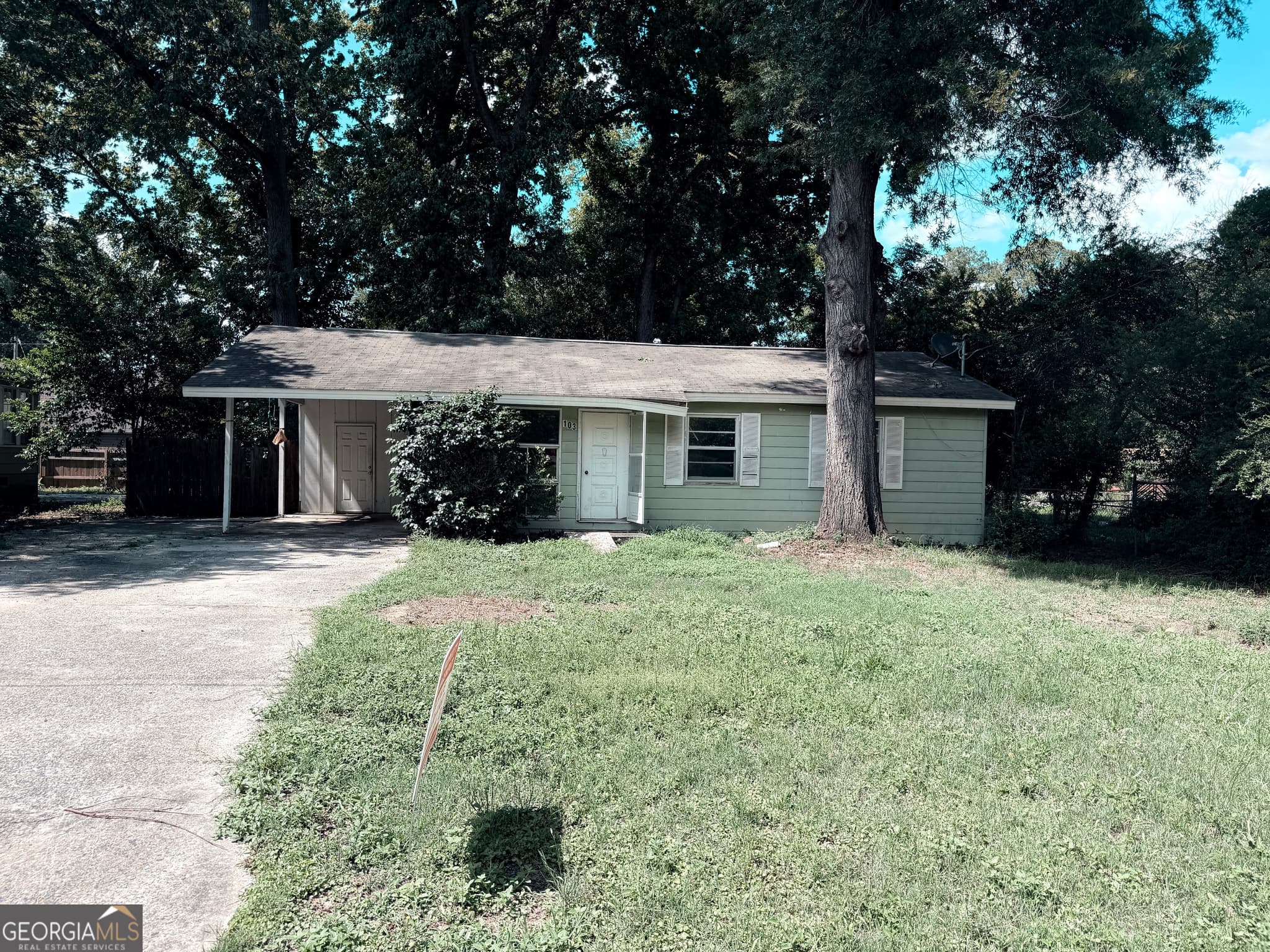 3 bedroom, 1.5 bathroom, 816 sq ft single family residence sold at 103 Trinity Drive, Warner Robins, GA 31088