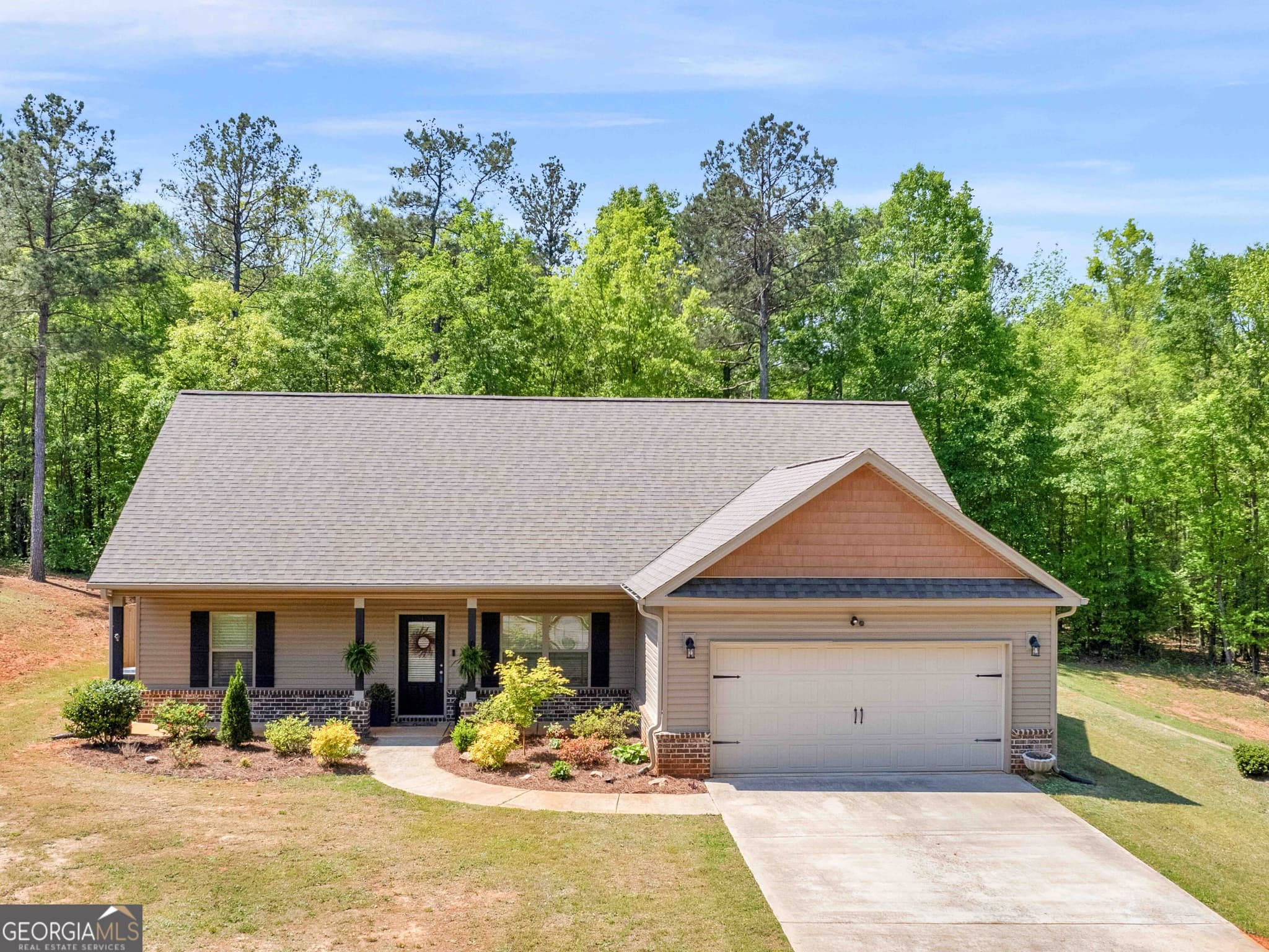 4 bedroom, 3 bathroom, 1,976 sq ft single family residence sold at 510 Knollwood, Griffin, GA 30224