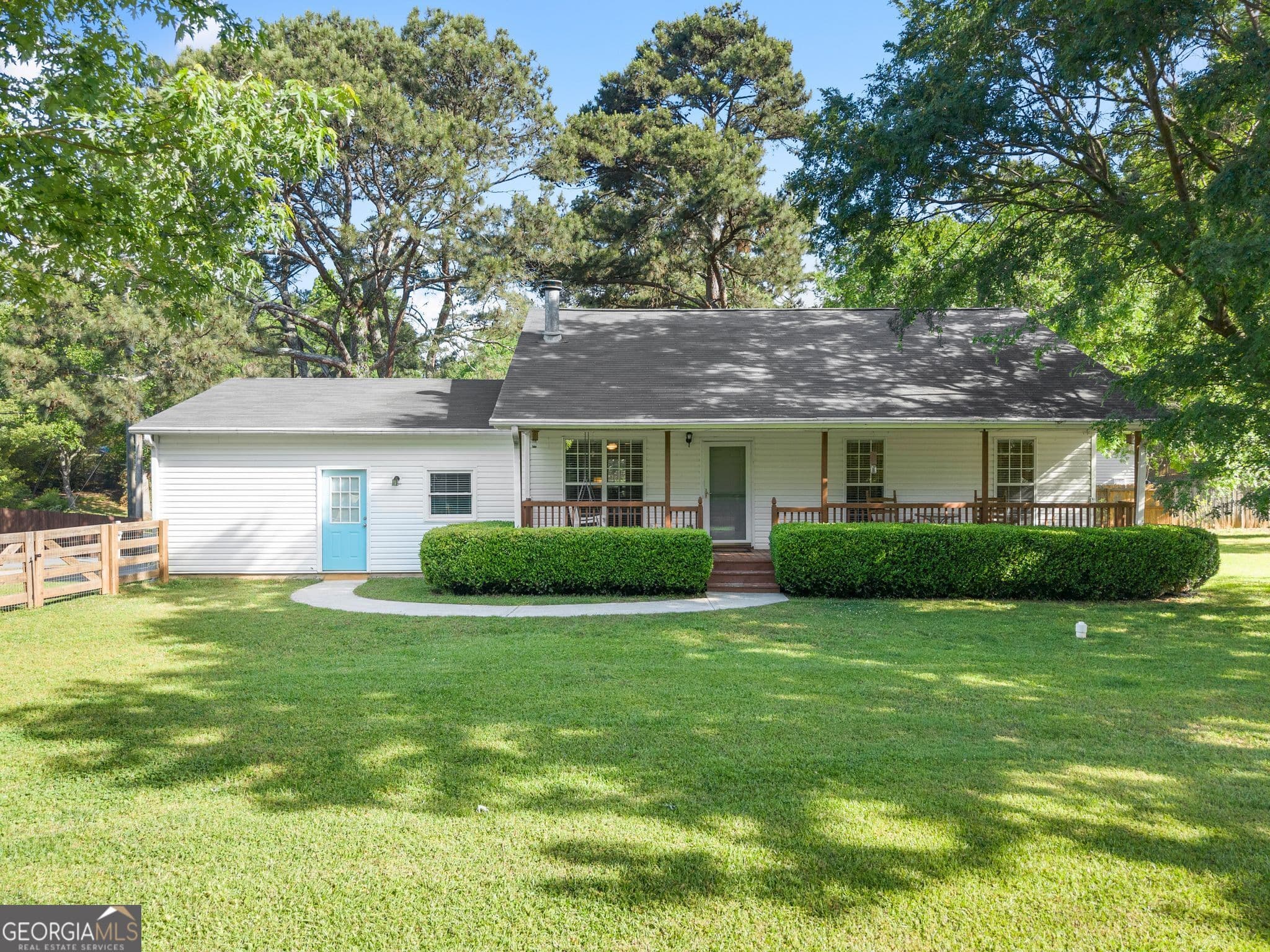 3 bedroom, 2 bathroom, 1,152 sq ft single family residence sold at 7210 Fields Drive, Cumming, GA 30041