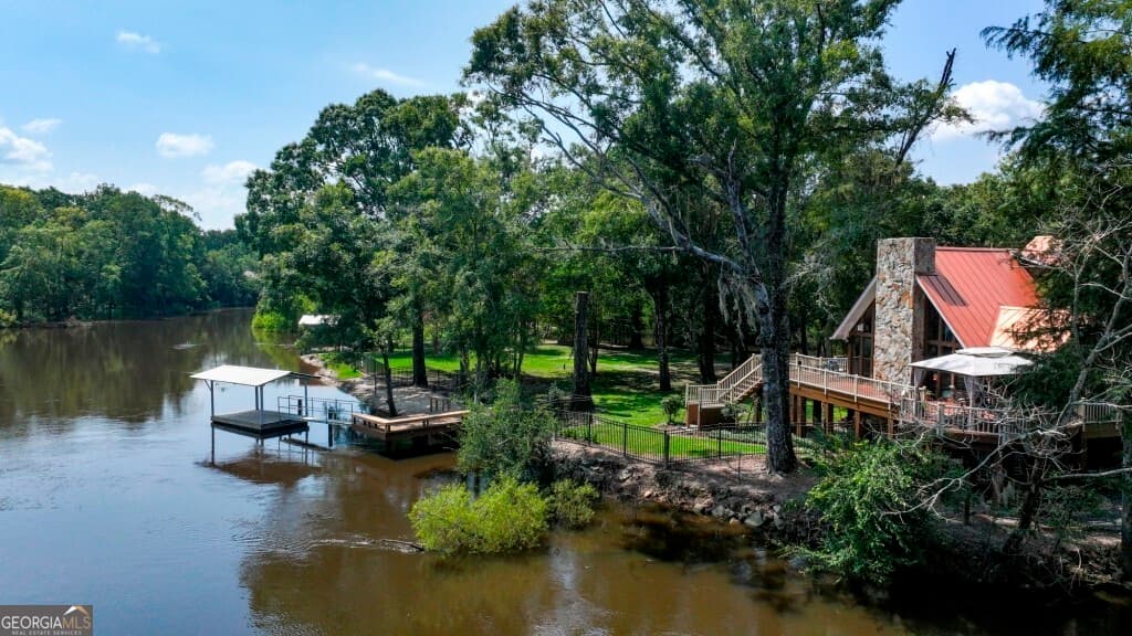 3 bedroom, 3.5 bathroom, 4,200 sq ft farm sold at 2420 Hickory Bluff Road, Brooklet, GA 30415