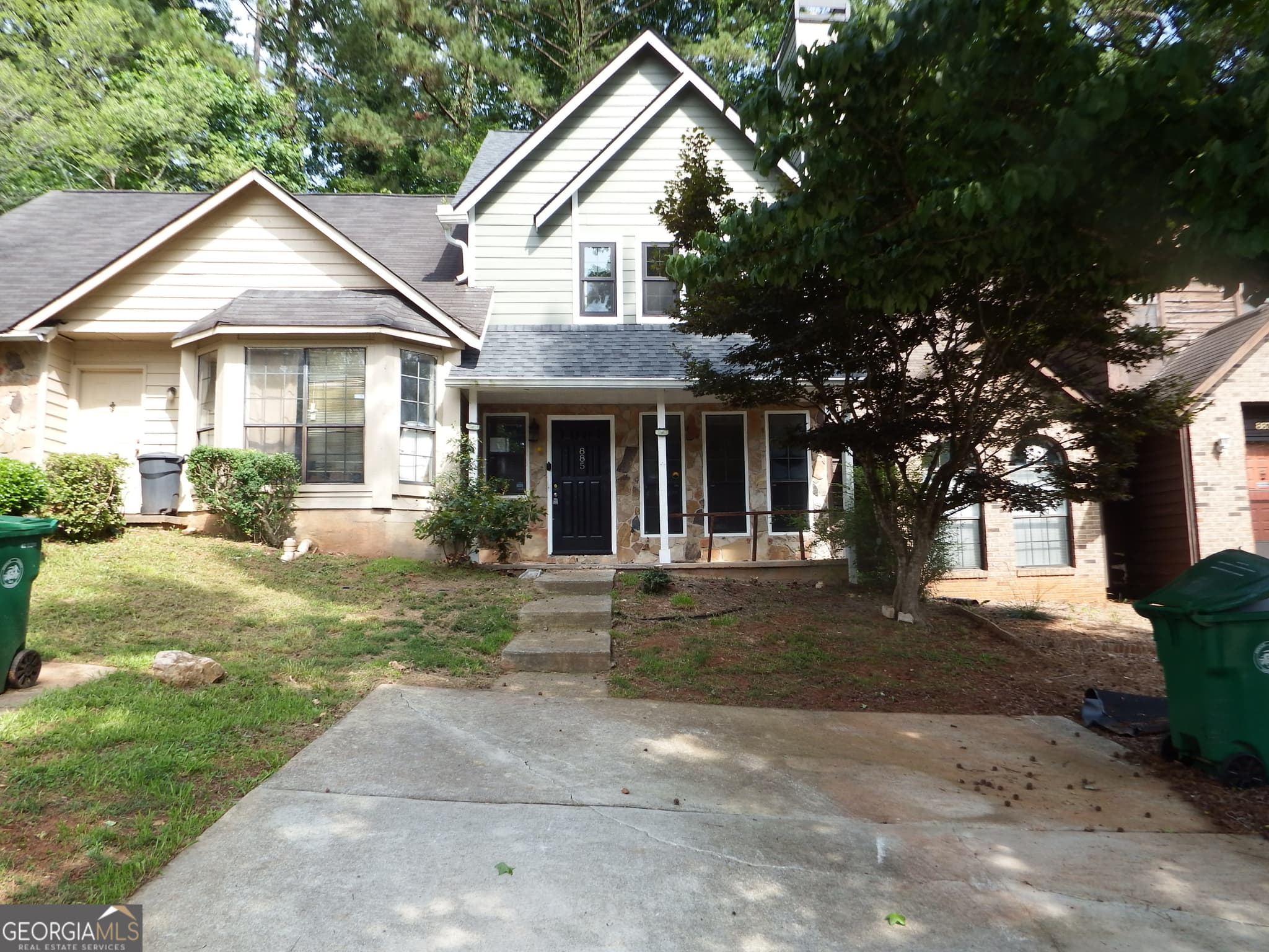 2 bedroom, 2.5 bathroom, 1,043 sq ft townhouse sold at 791 Heritage Oaks Drive, Stone Mountain, GA 30088