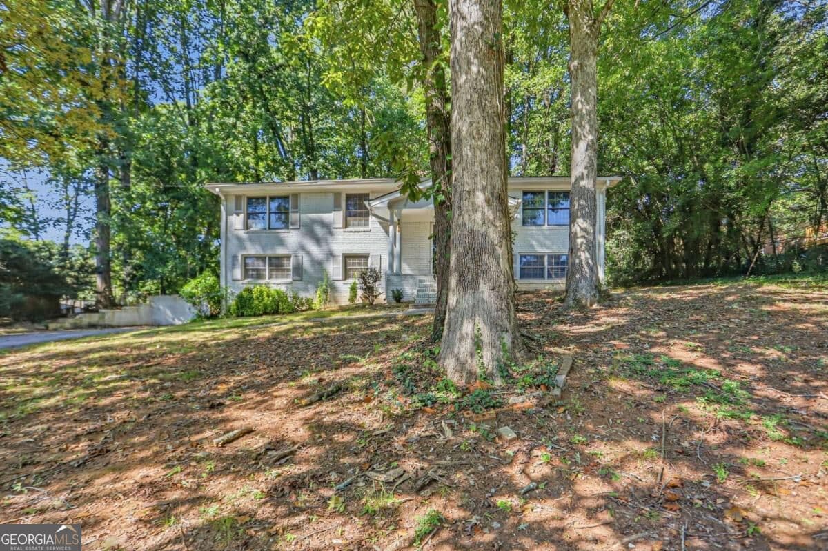 4 bedroom, 2.5 bathroom, 2,152 sq ft single family residence for sale at 6489 Lynndale Lane, Morrow, GA 30260