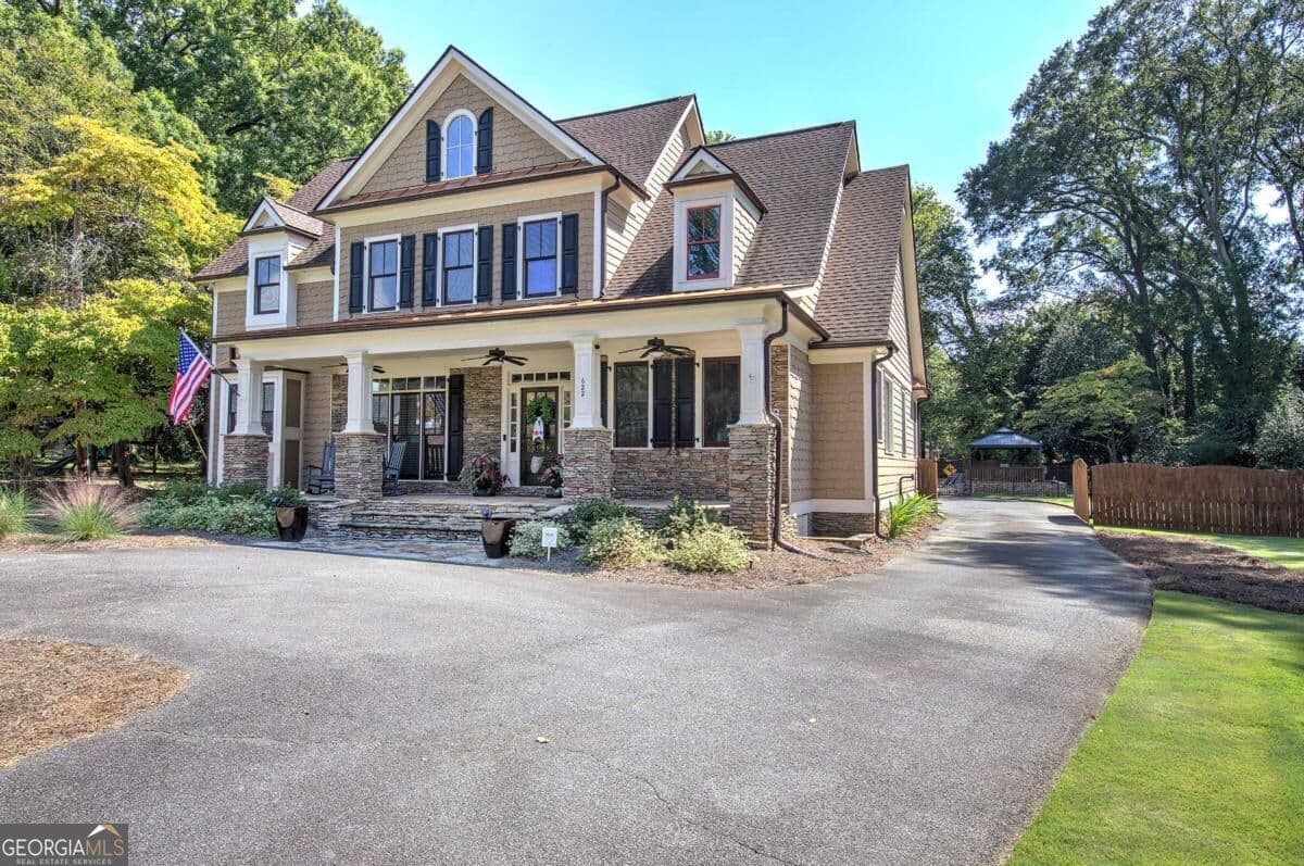 5 bedroom, 4.5 bathroom, 4,041 sq ft single family residence for sale at 622 West Avenue, Cartersville, GA 30120