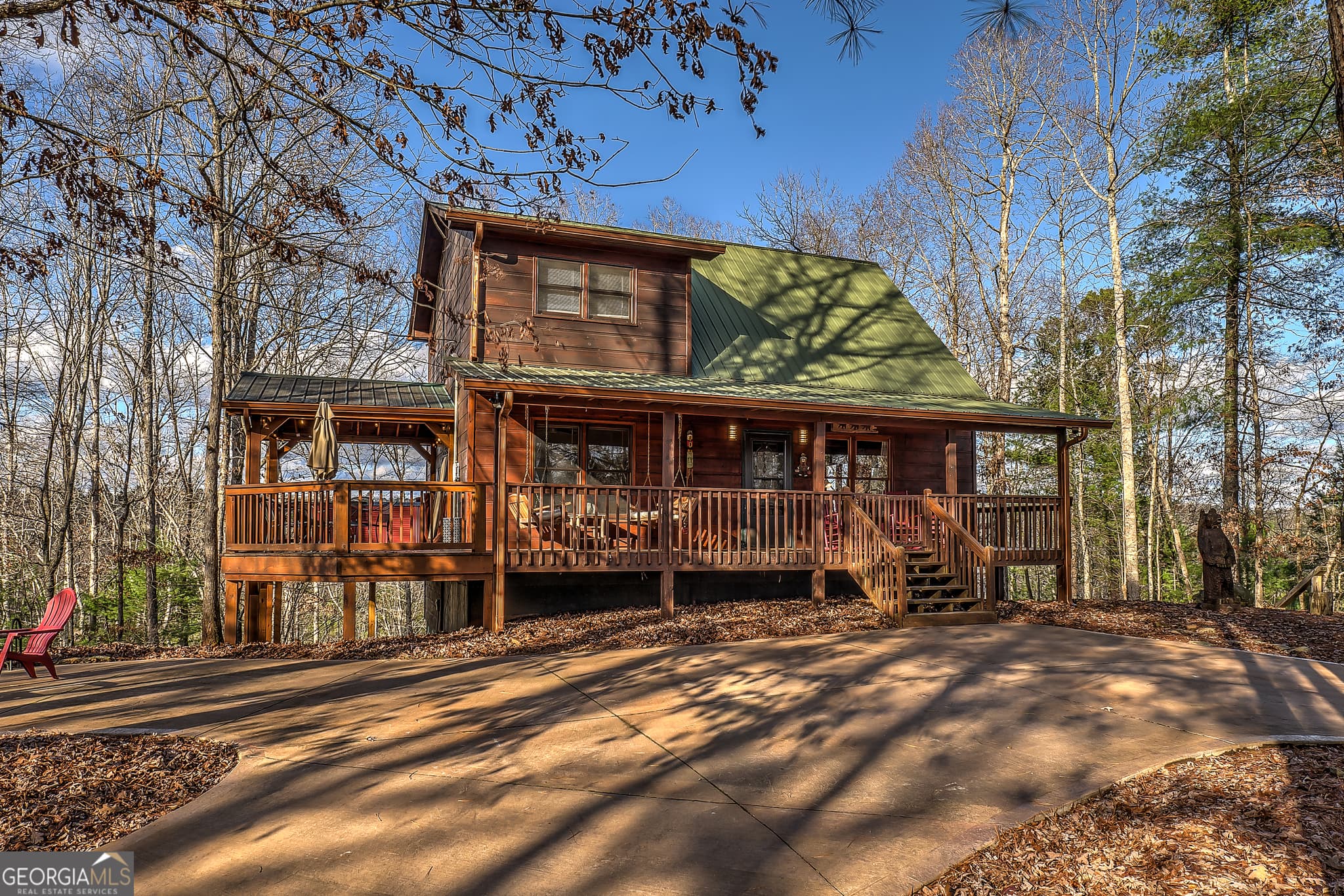 3 bedroom, 3 bathroom, 2,256 sq ft cabin,single family residence sold at 403 Gunite Circle, Ellijay, GA 30540