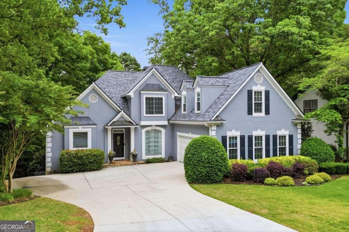 5 bedroom, 3.5 bathroom, 4,462 sq ft single family residence sold at 211 Cabin Creek Court, Woodstock, GA 30189