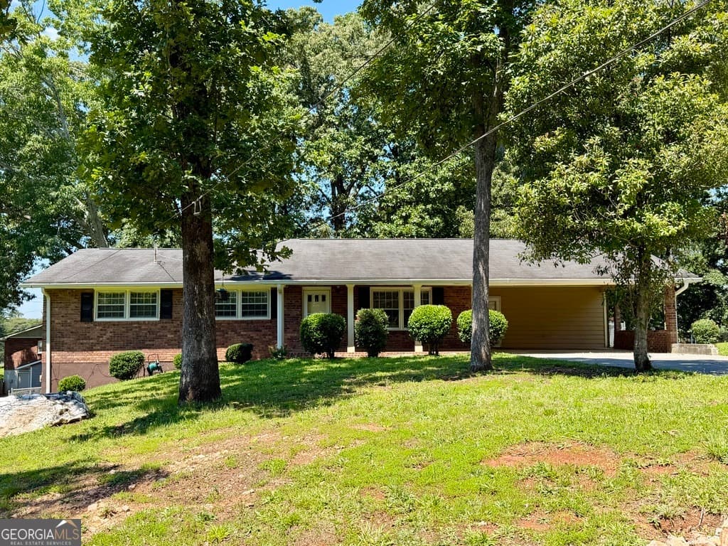 3 bedroom, 2 bathroom, 2,892 sq ft single family residence sold at 4140 Etowah Drive, Acworth, GA 30102