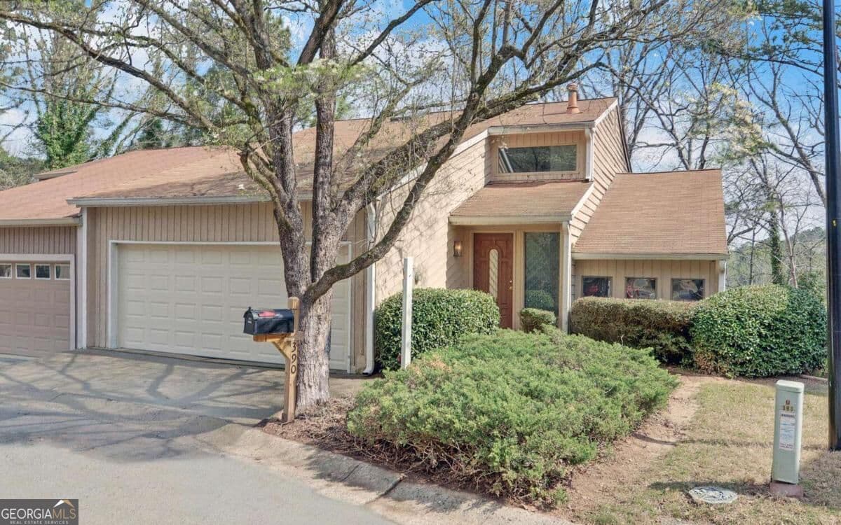 4 bedroom, 2.5 bathroom, 3,120 sq ft townhouse for sale at 390 Colony Cove, Alpharetta, GA 30022