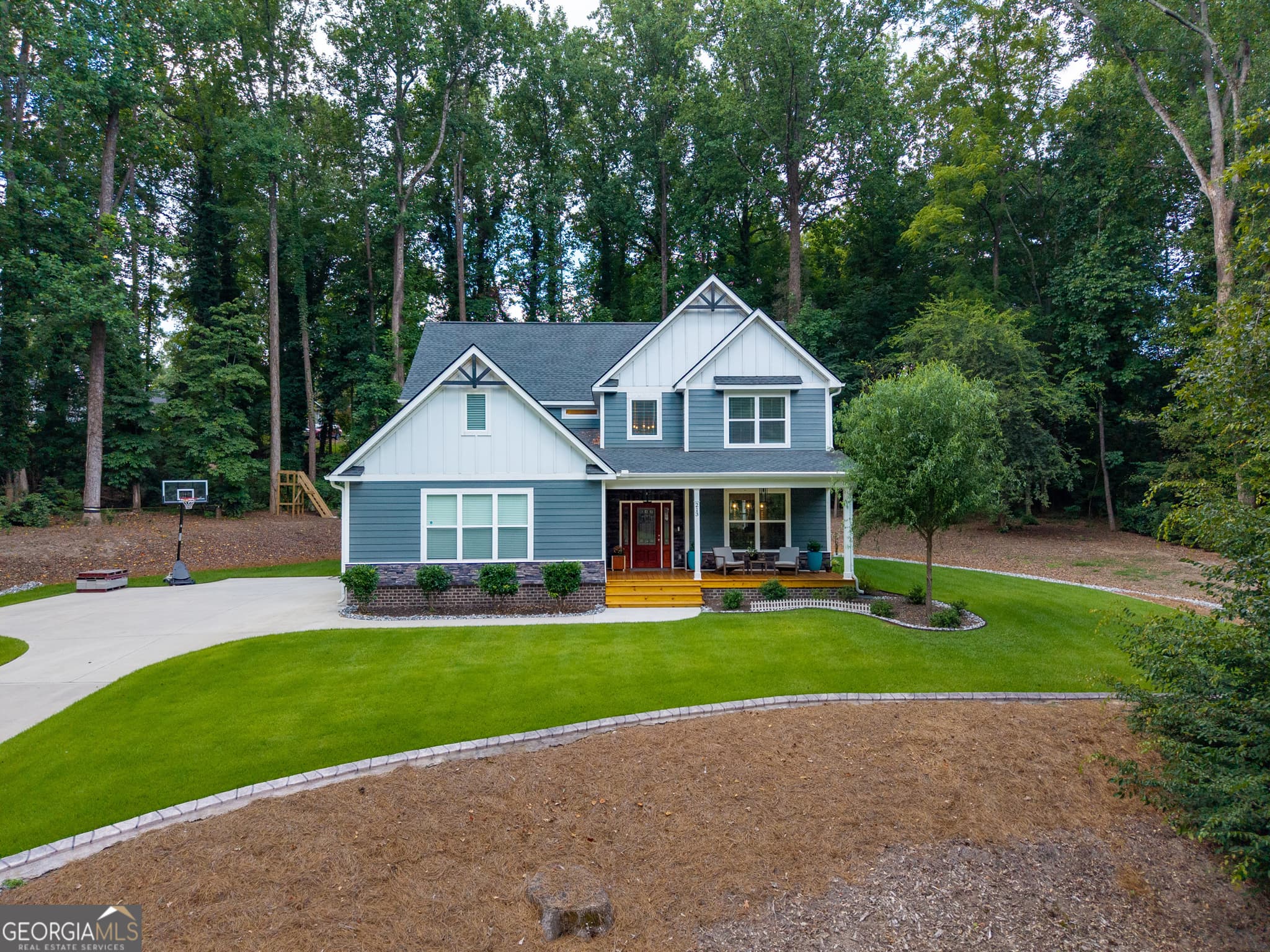 4 bedroom, 3.5 bathroom, 2,686 sq ft single family residence for sale at 213 Brittany Park, Anderson, SC 29621