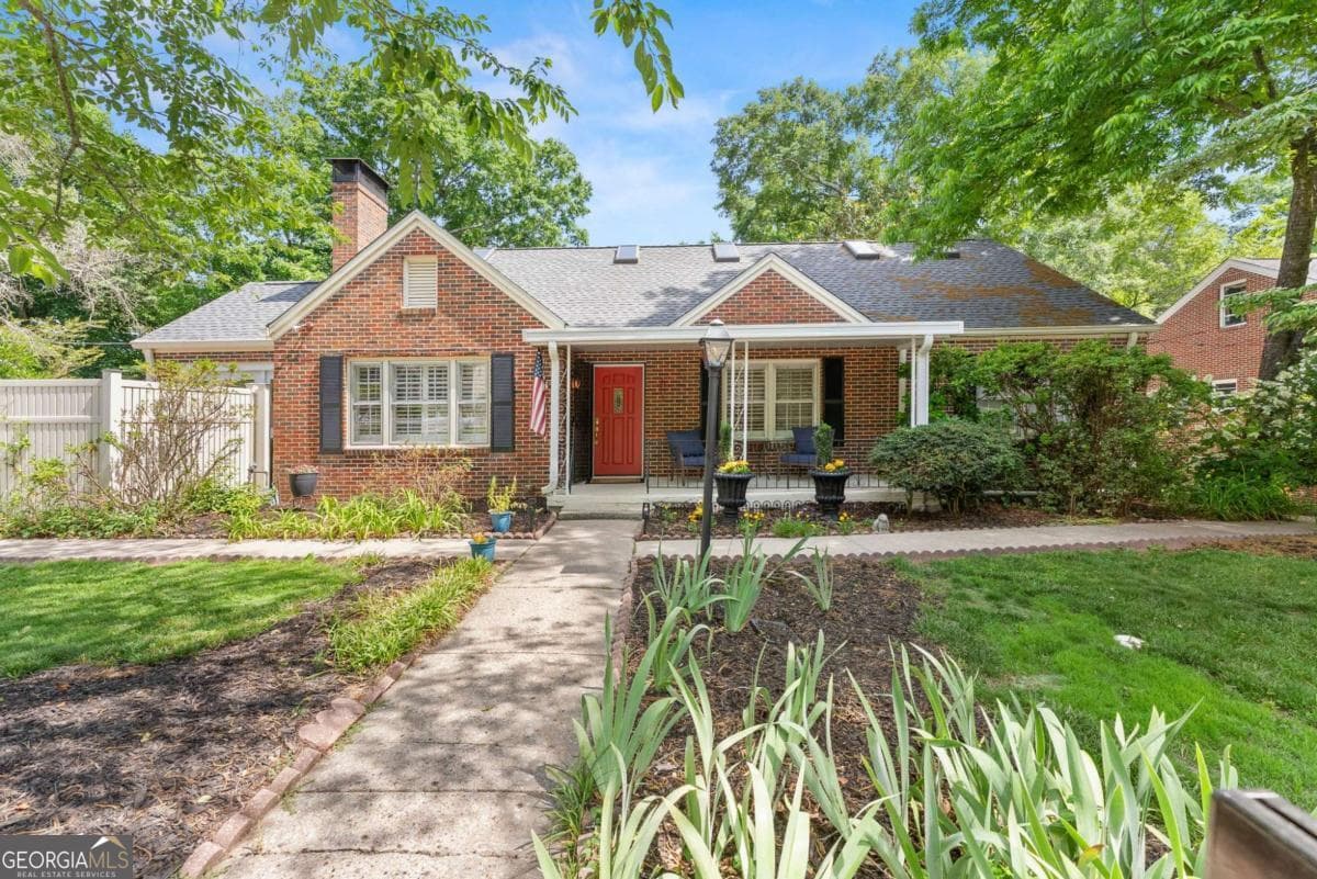 5 bedroom, 5 bathroom single family residence sold at 601 Ridgewood Avenue, Gainesville, GA 30501