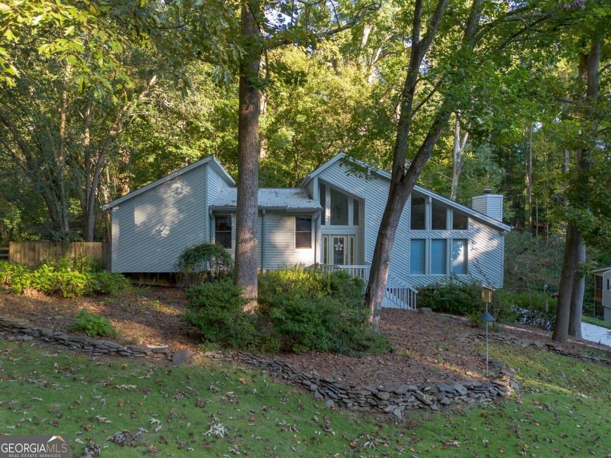 3 bedroom, 2 bathroom, 2,773 sq ft single family residence for sale at 3521 Cedar Valley Drive, Smyrna, GA 30080