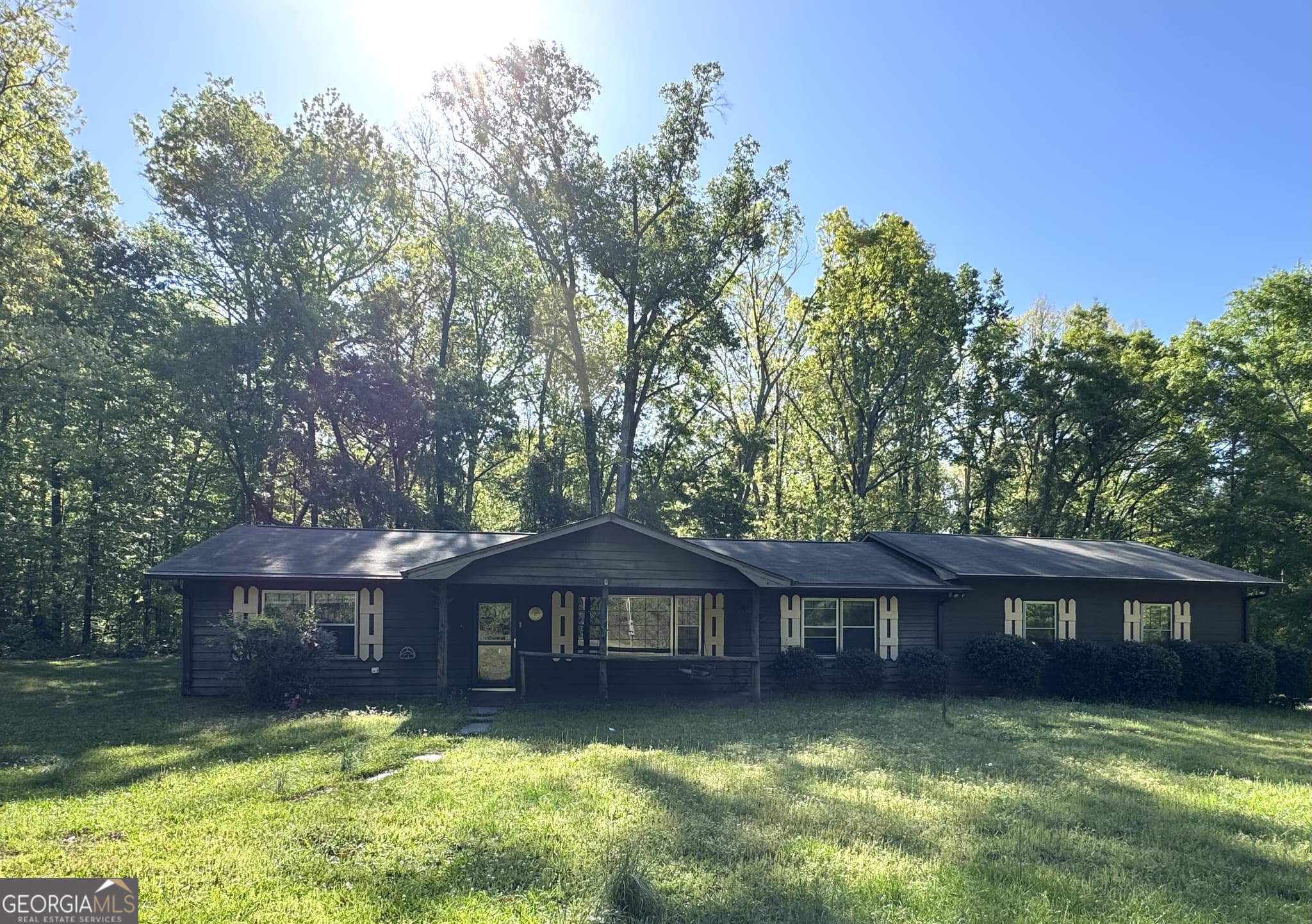 3 bedroom, 2 bathroom, 1,620 sq ft single family residence sold at 255 Forest Lane, Colbert, GA 30628