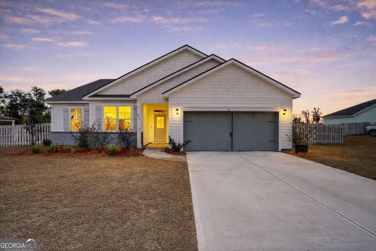 4 bedroom, 2 bathroom, 1,943 sq ft single family residence for sale at 638 Logging Hill Drive, Richmond Hill, GA 31324