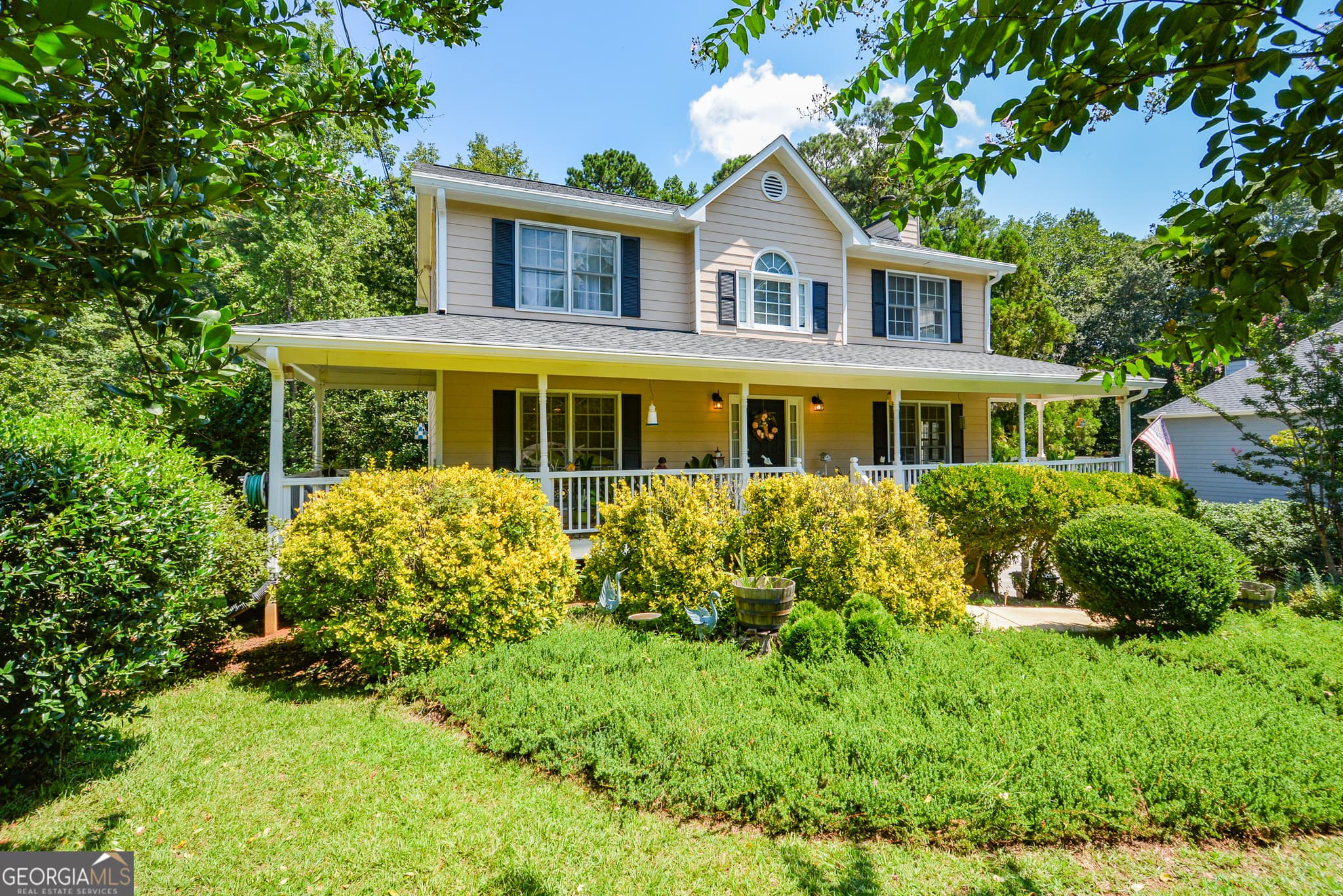 3 bedroom, 2.5 bathroom, 1,888 sq ft single family residence sold at 521 Sterling Drive, Powder Springs, GA 30127