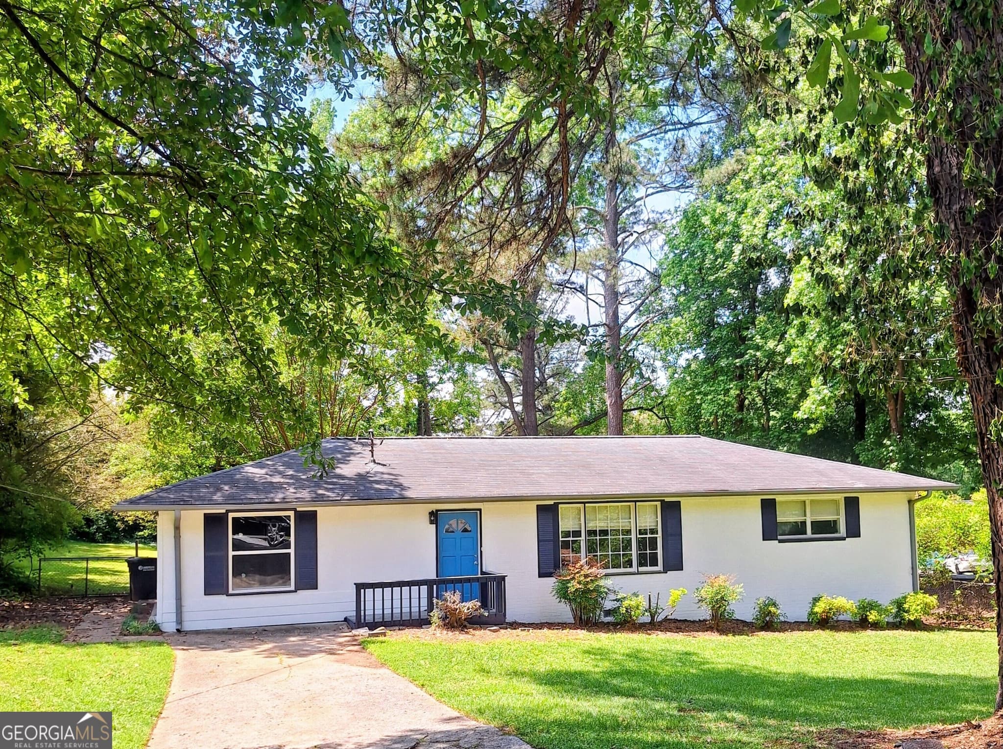4 bedroom, 2 bathroom, 1,225 sq ft single family residence for sale at 1189 Grace Street, Mableton, GA 30126