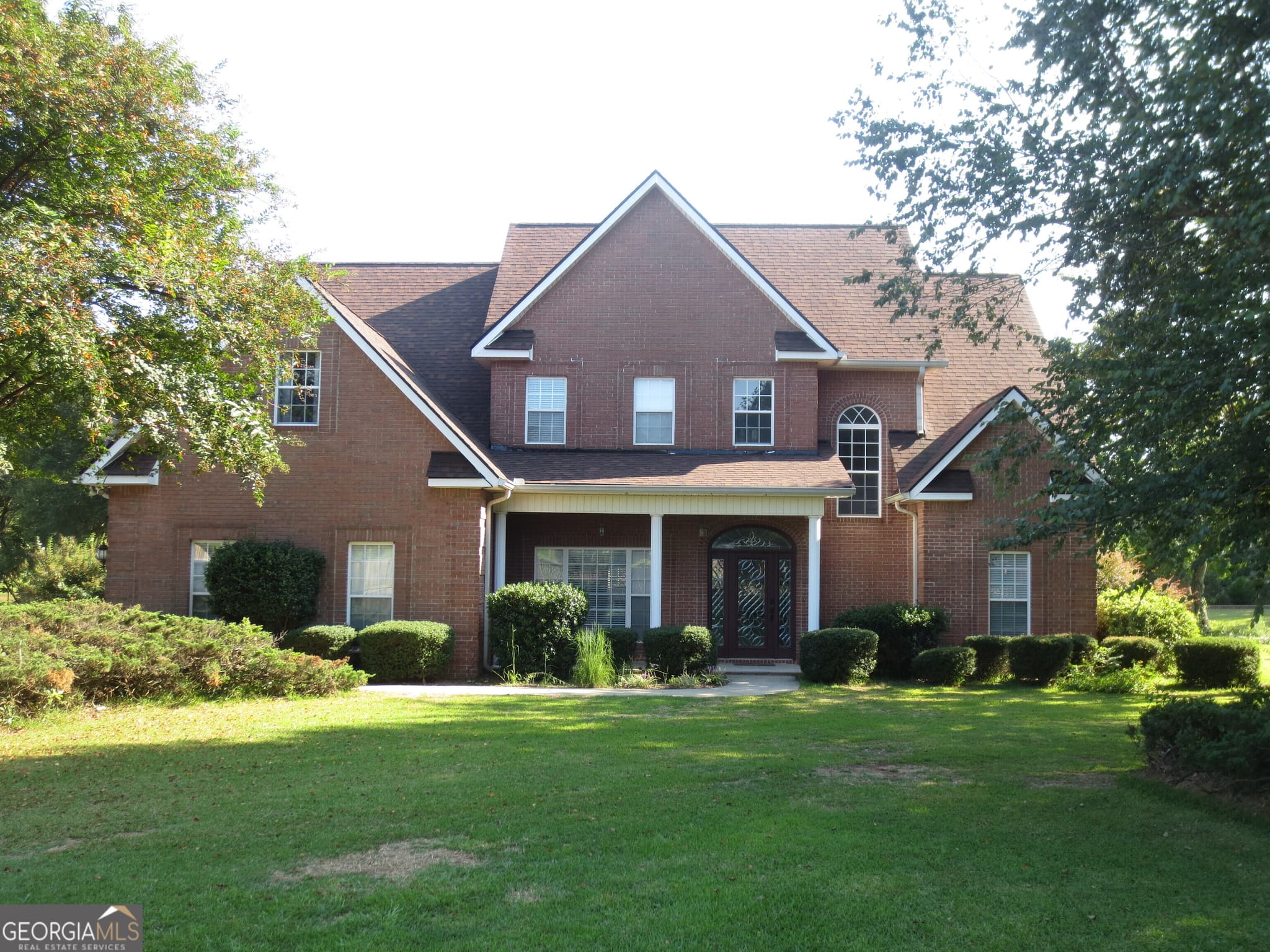 5 bedroom, 2.5 bathroom, 2,988 sq ft single family residence for sale at 184 Giles Road, Warner Robins, GA 31093